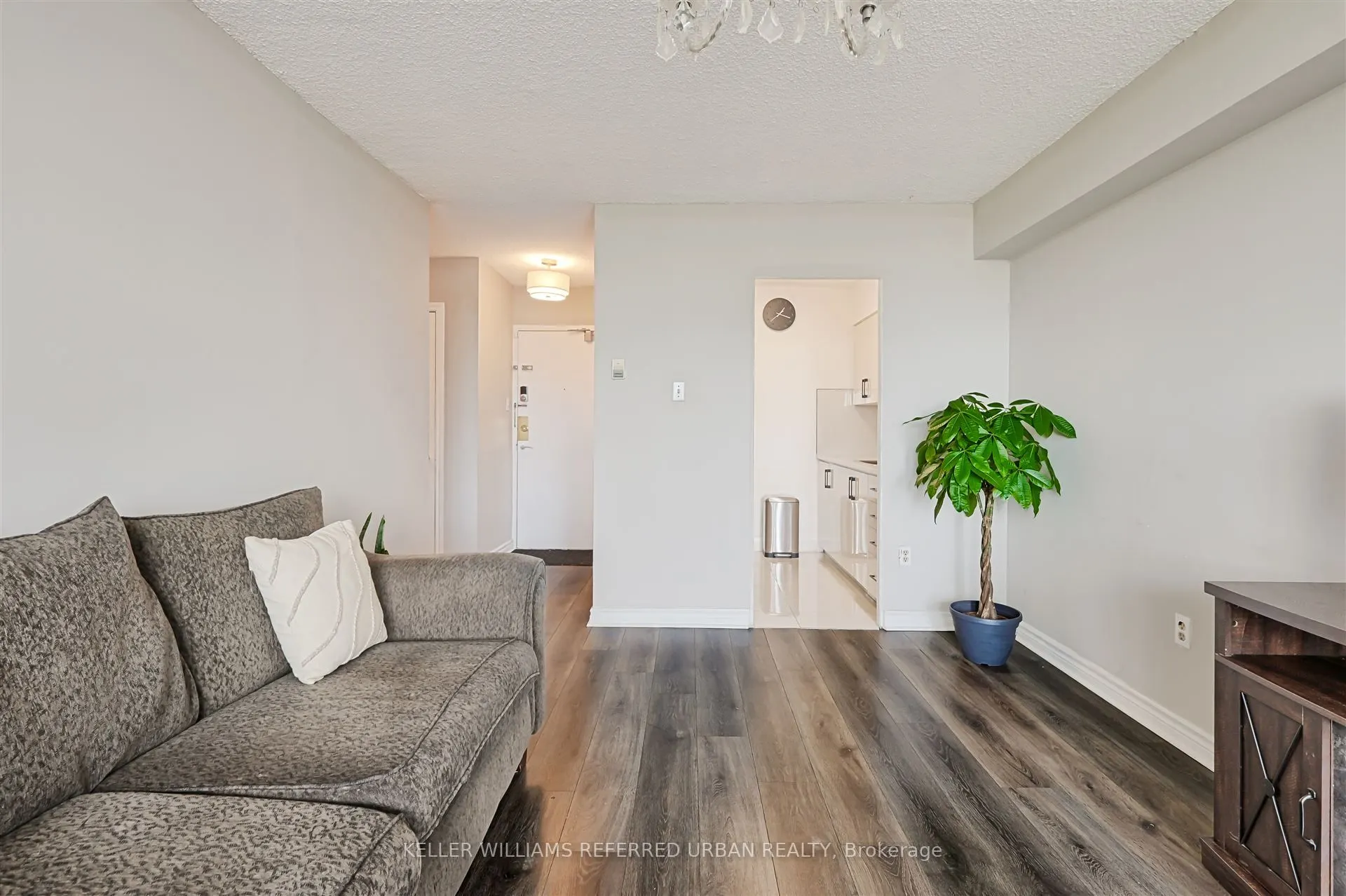 940 Caledonia Road #611