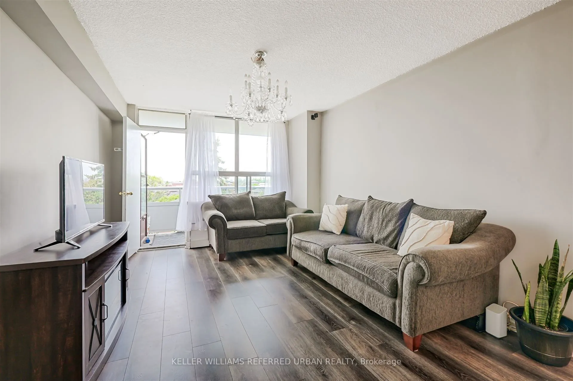 940 Caledonia Road #611