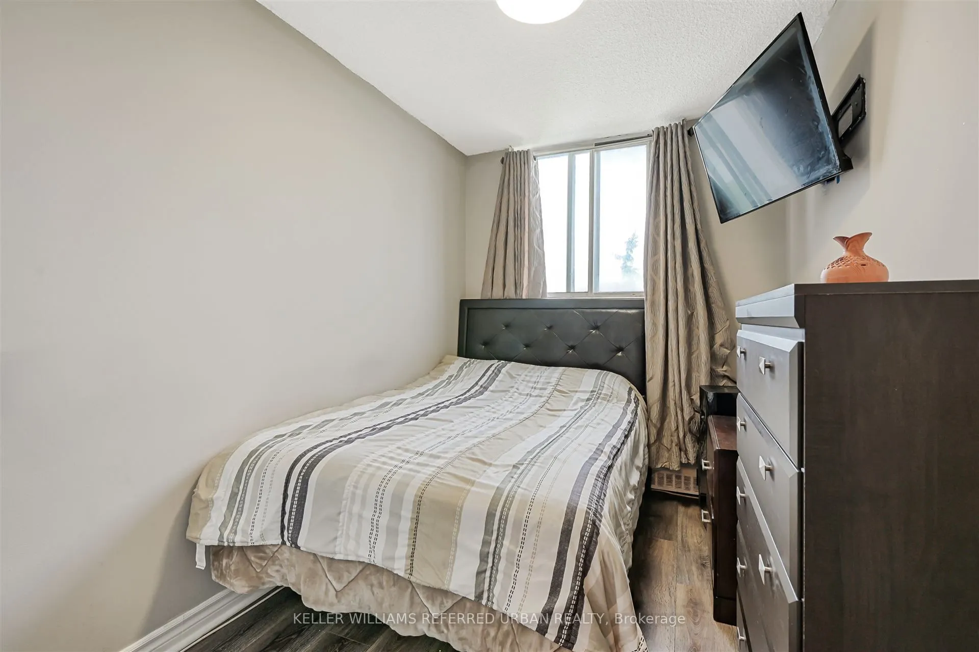 940 Caledonia Road #611