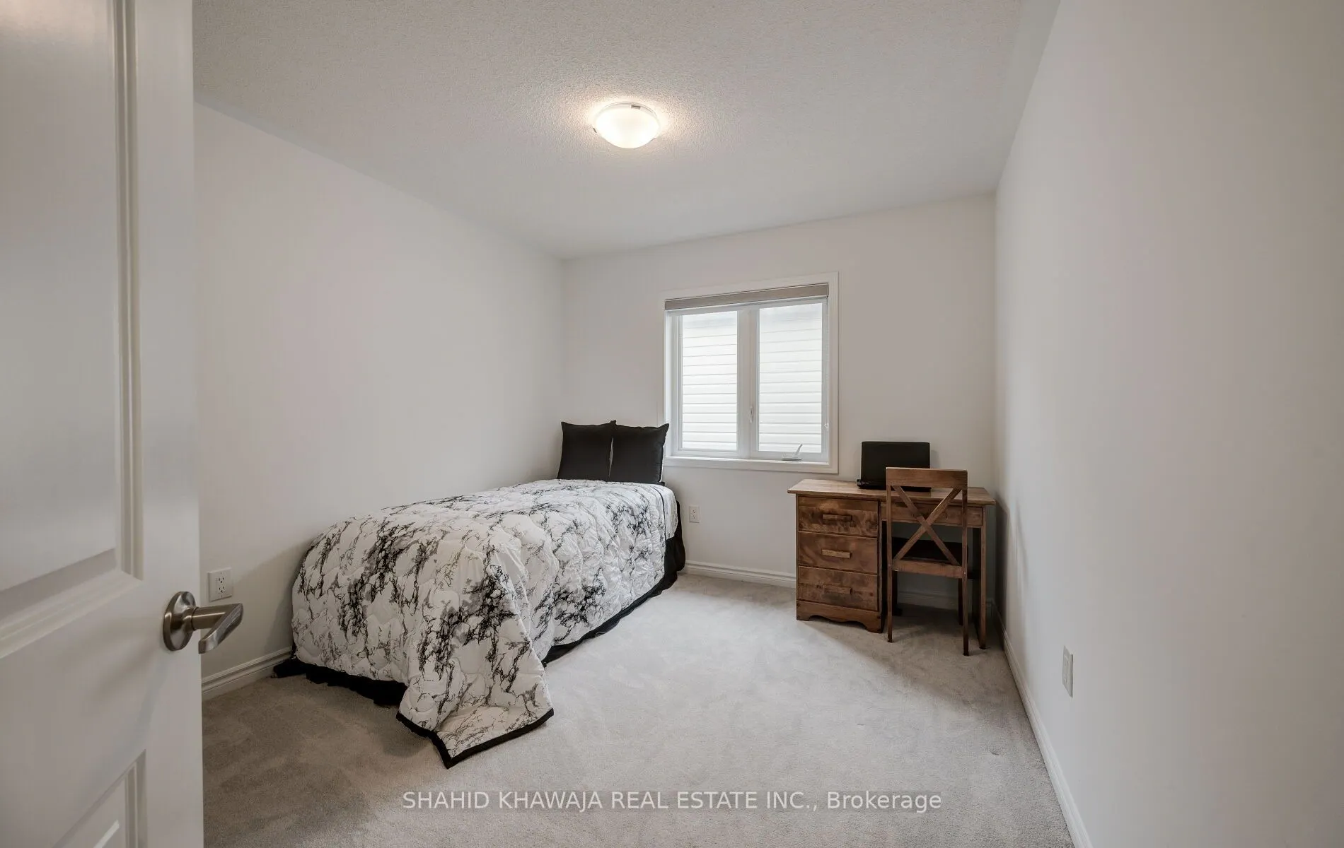 1407 Buckthorn Gardens