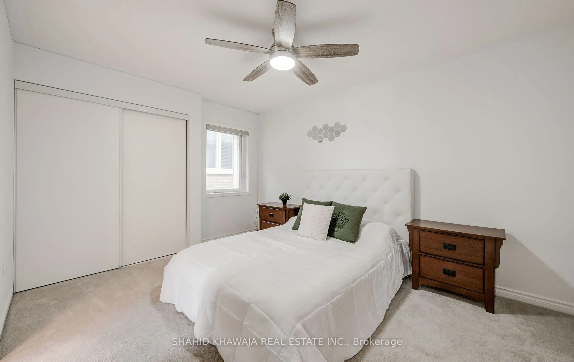 1407 Buckthorn Gardens