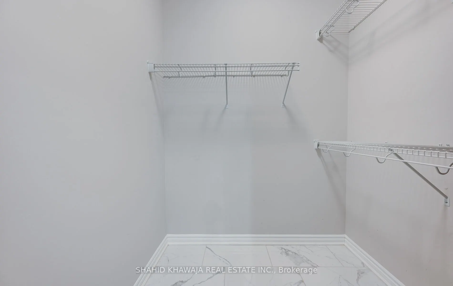 1407 Buckthorn Gardens