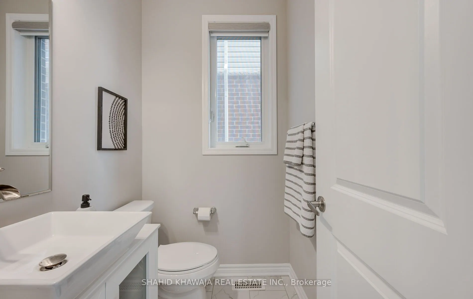 1407 Buckthorn Gardens