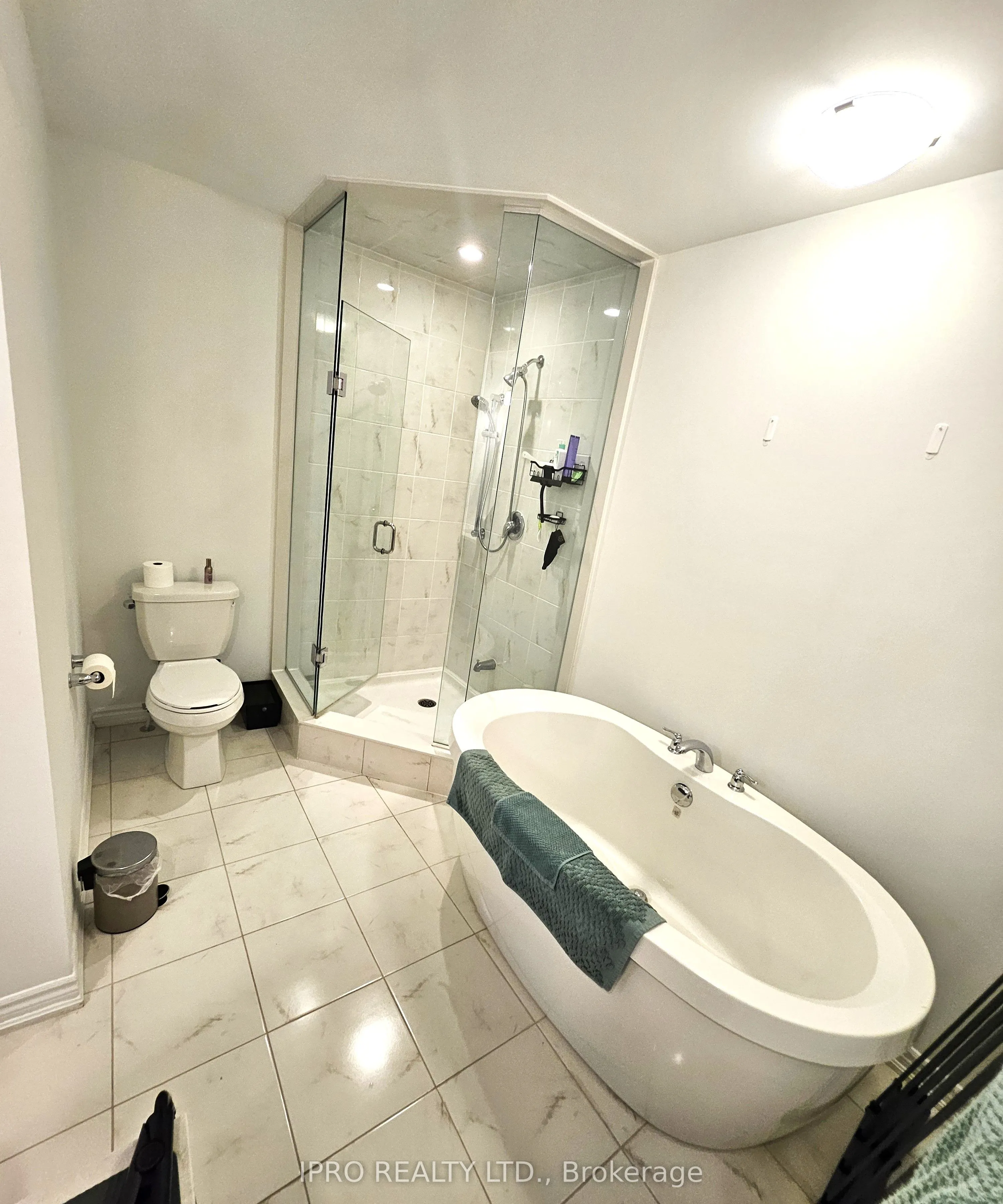 852 Aspen Terrace, #Upper
