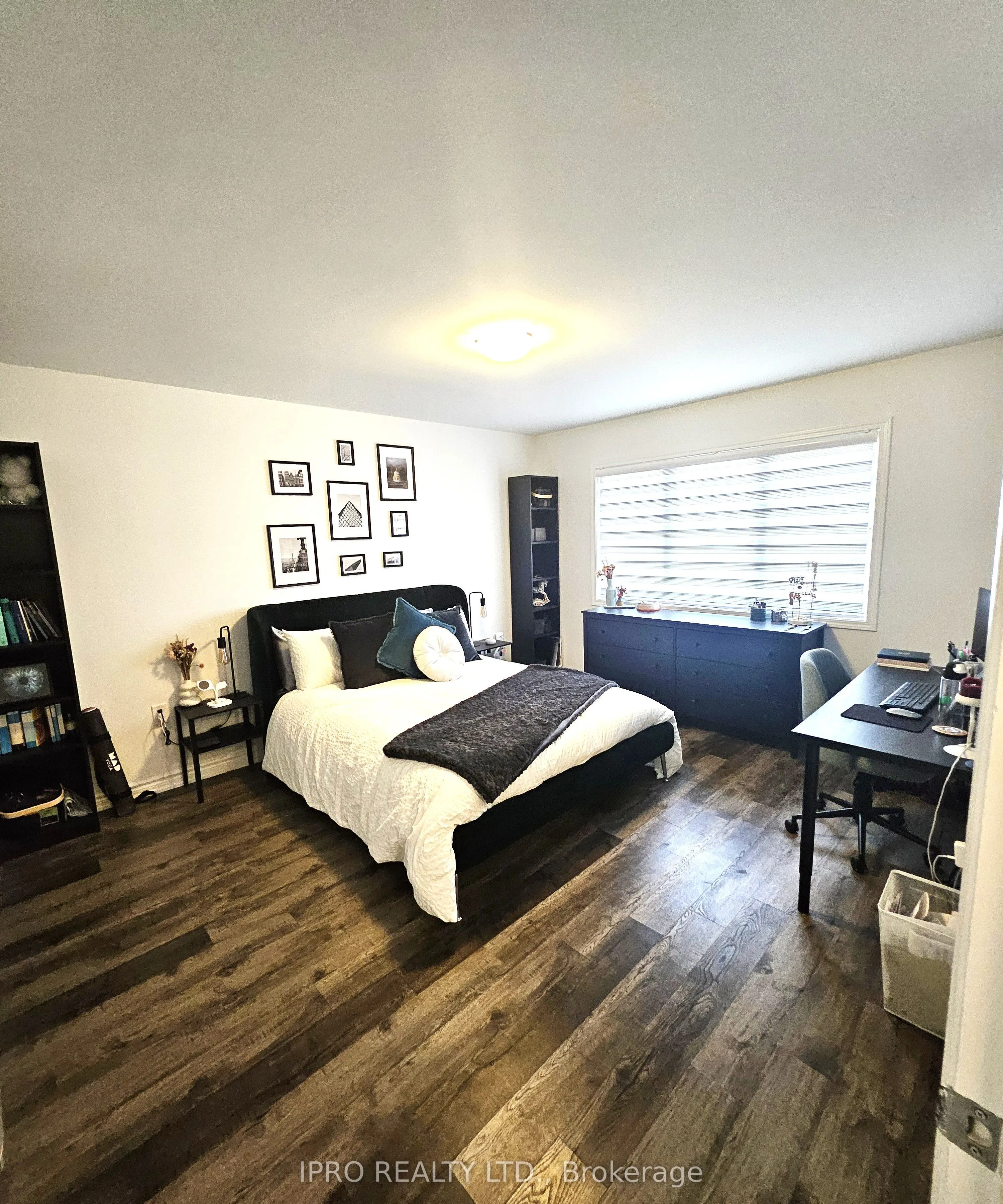 852 Aspen Terrace, #Upper