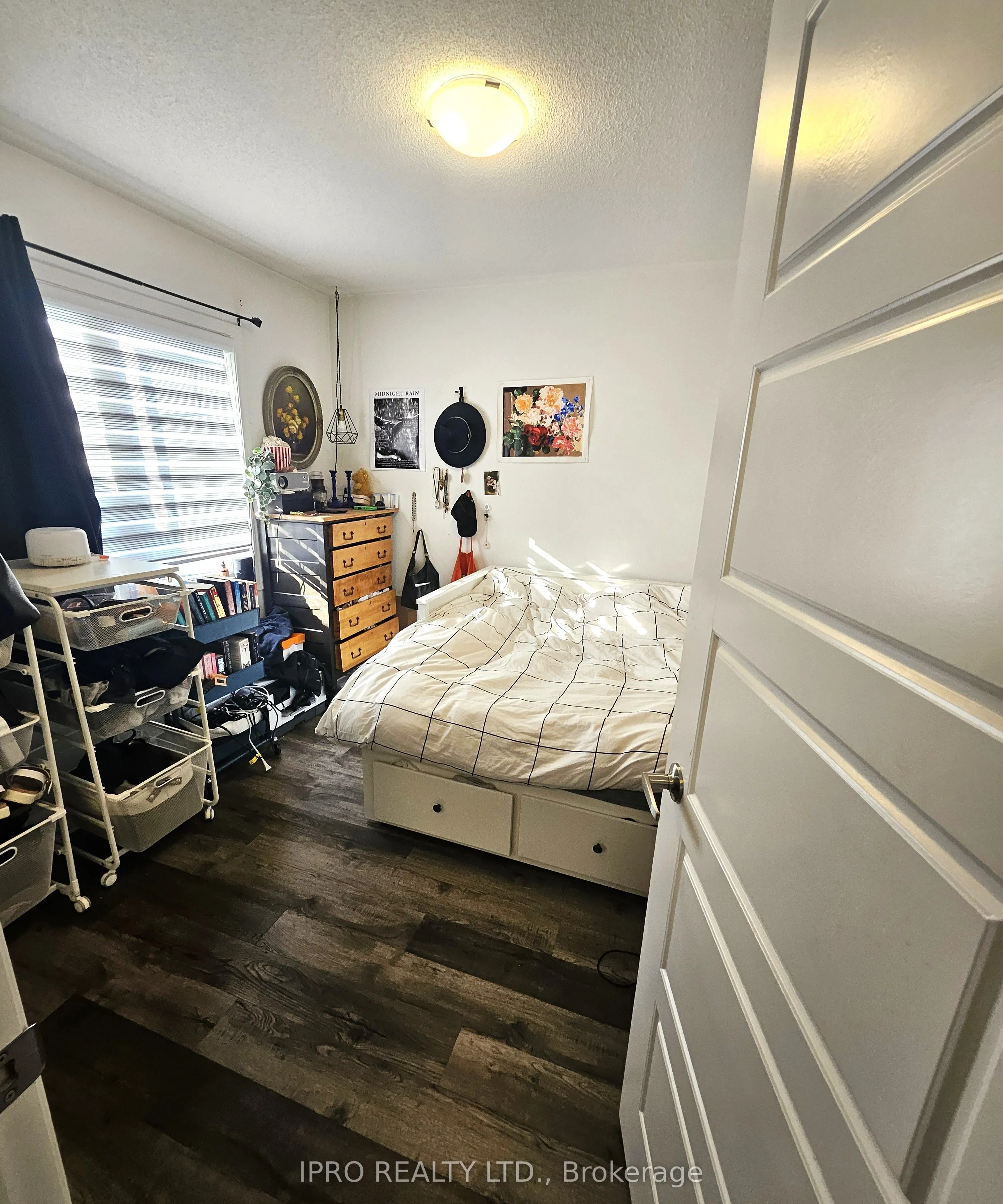 852 Aspen Terrace, #Upper