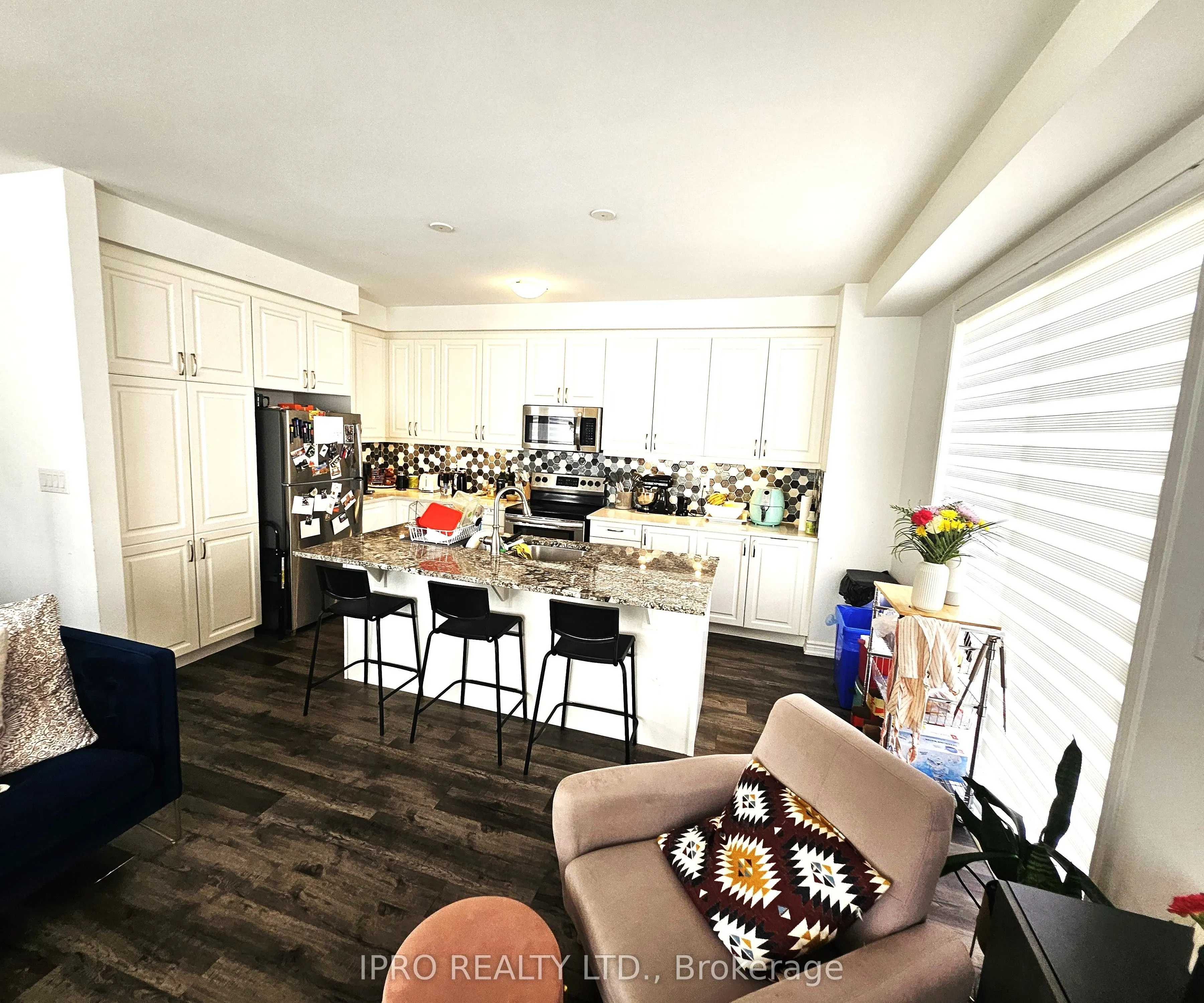 852 Aspen Terrace, #Upper