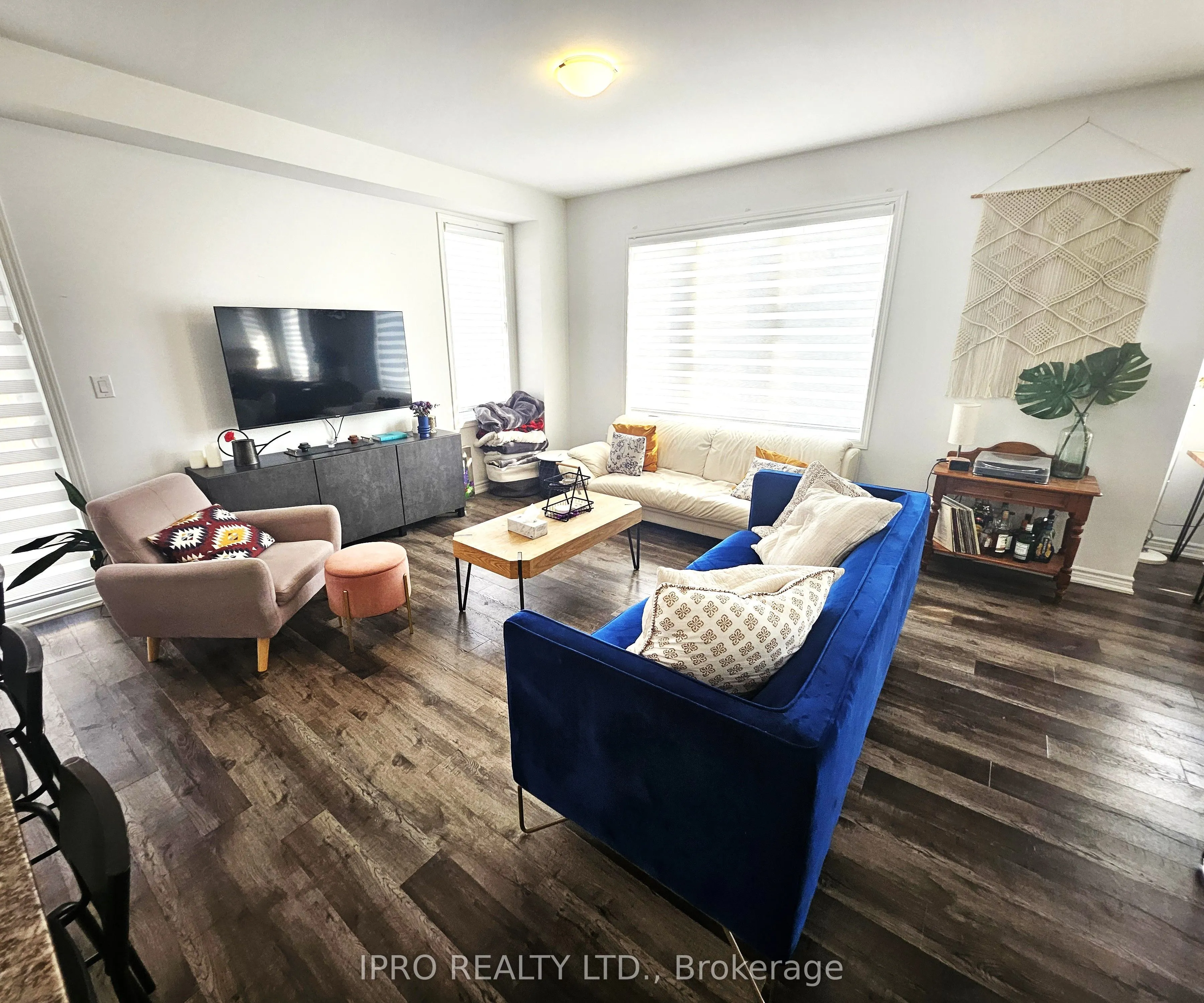 852 Aspen Terrace, #Upper