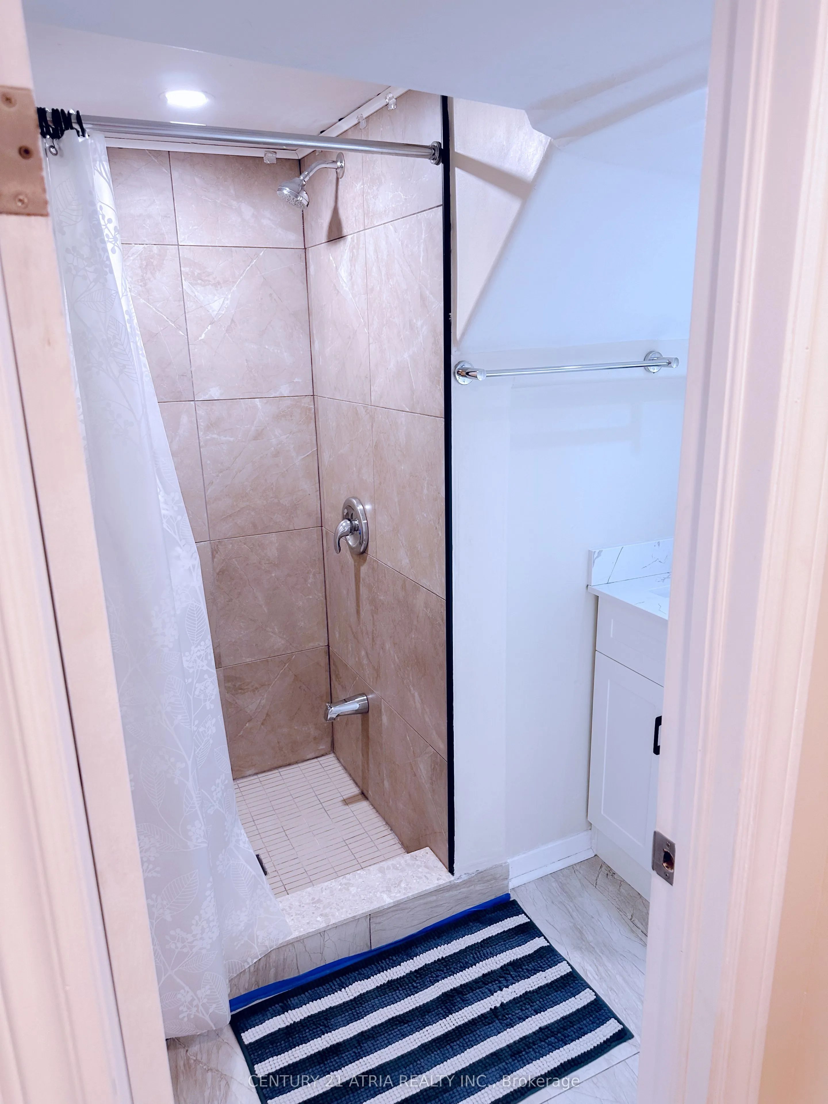 280 Thirtieth Street, #Basement 2