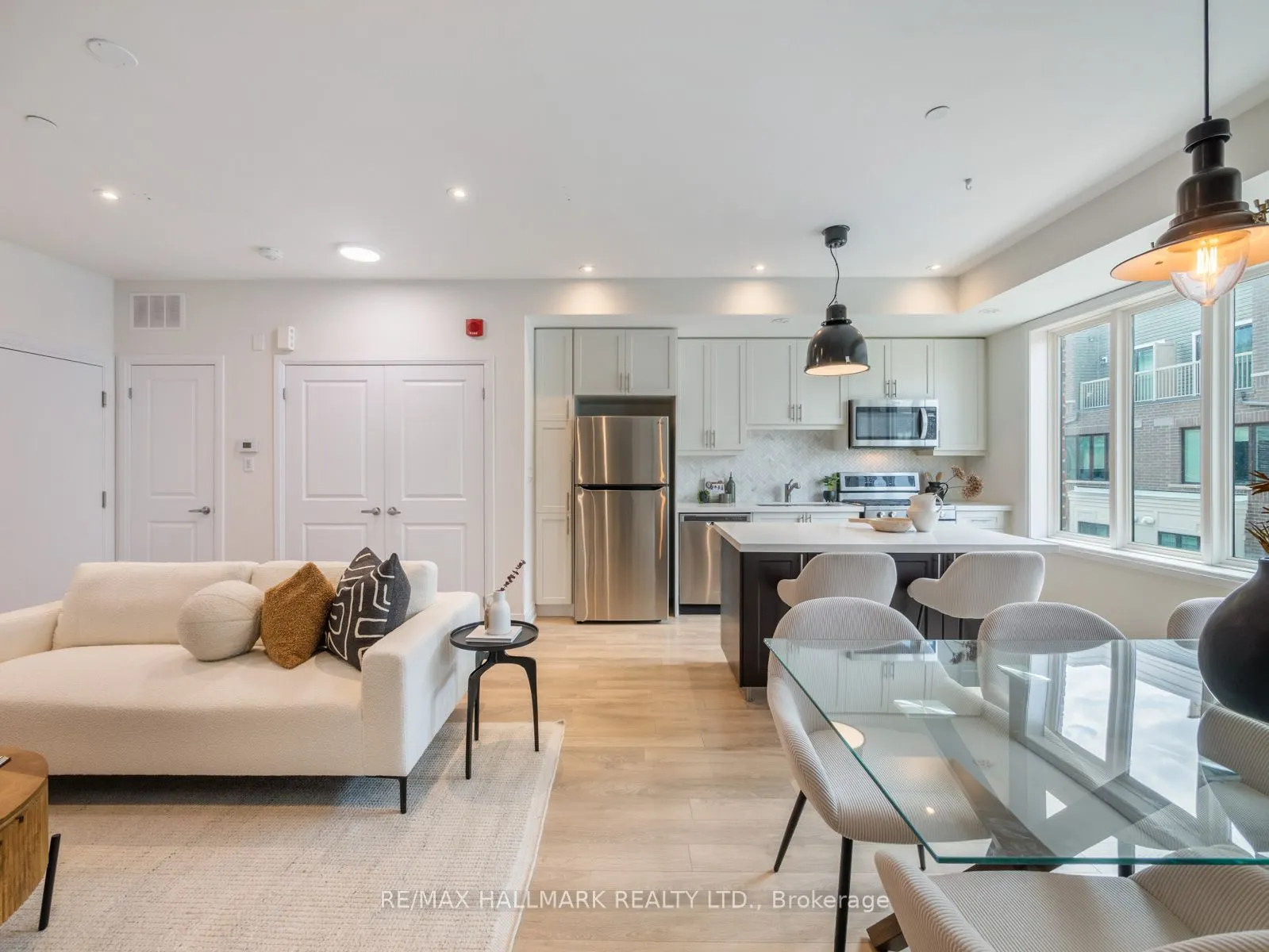 85 Eastwood Park Gardens, #3