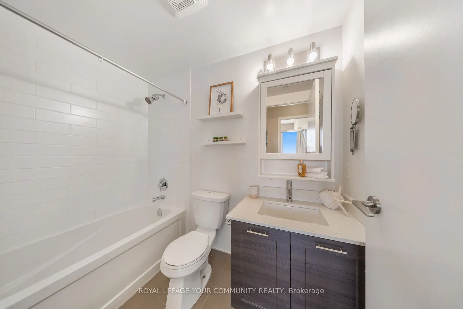 2200 Lakeshore Boulevard W, #3506