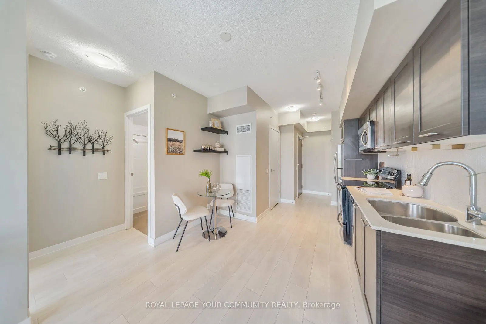 2200 Lakeshore Boulevard W, #3506