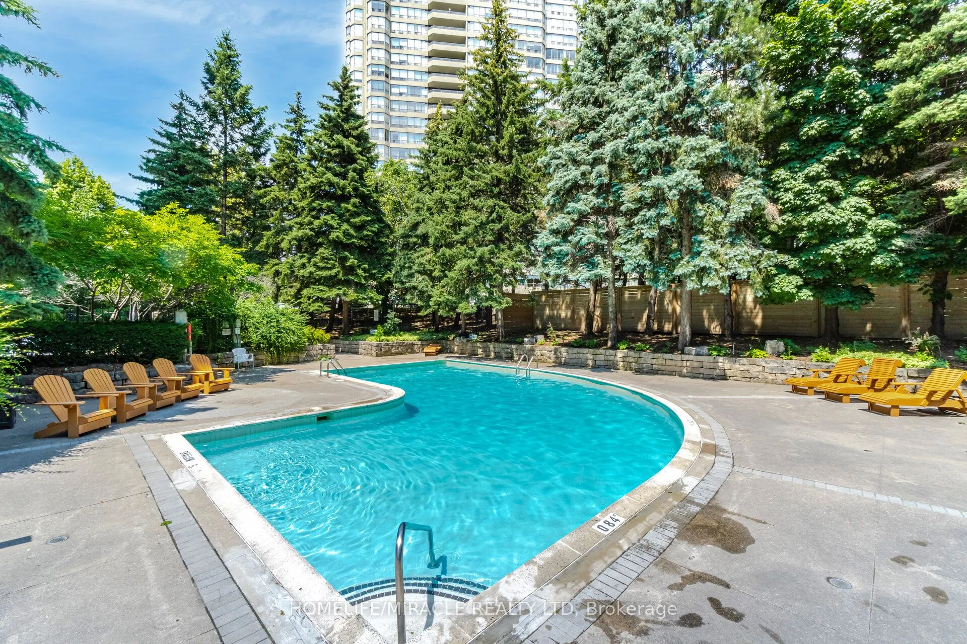 26 Hanover Road, #401