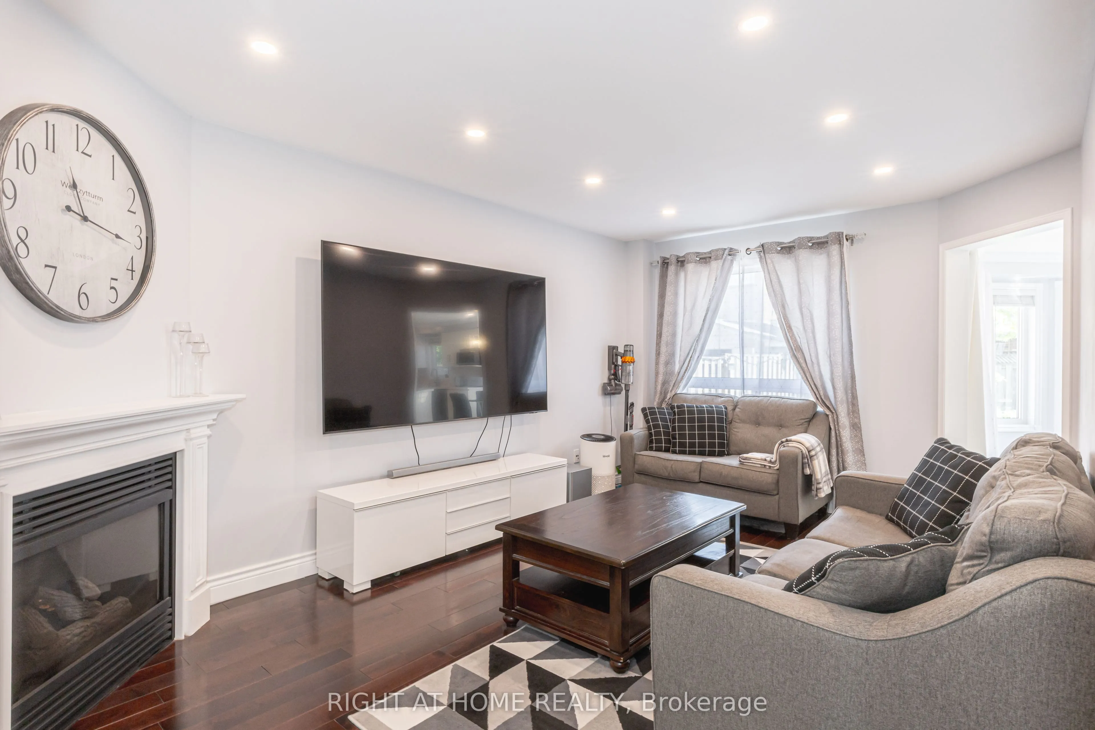 5369 Fallingbrook Drive