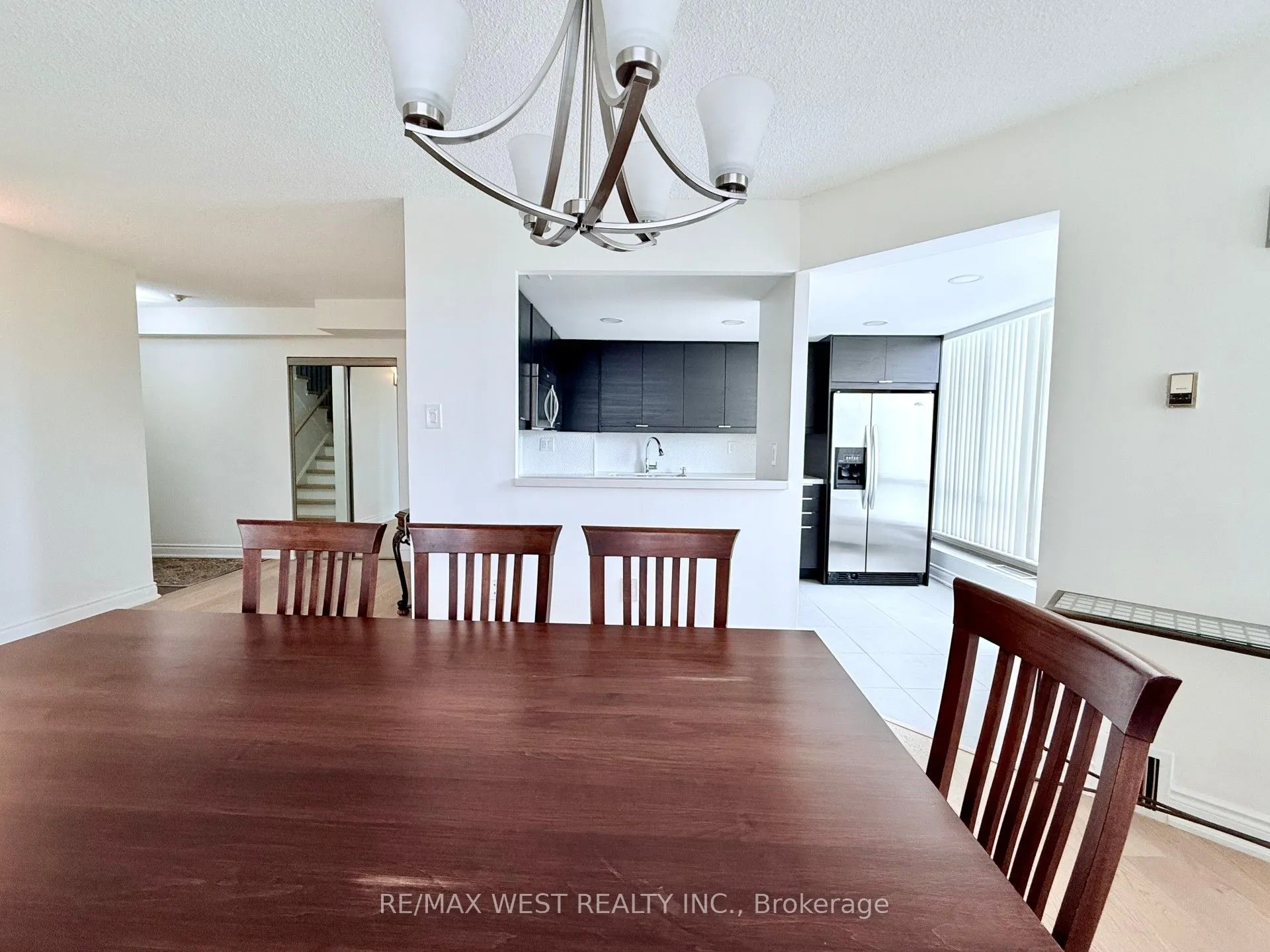 25 Fairview Road W, #UPH1