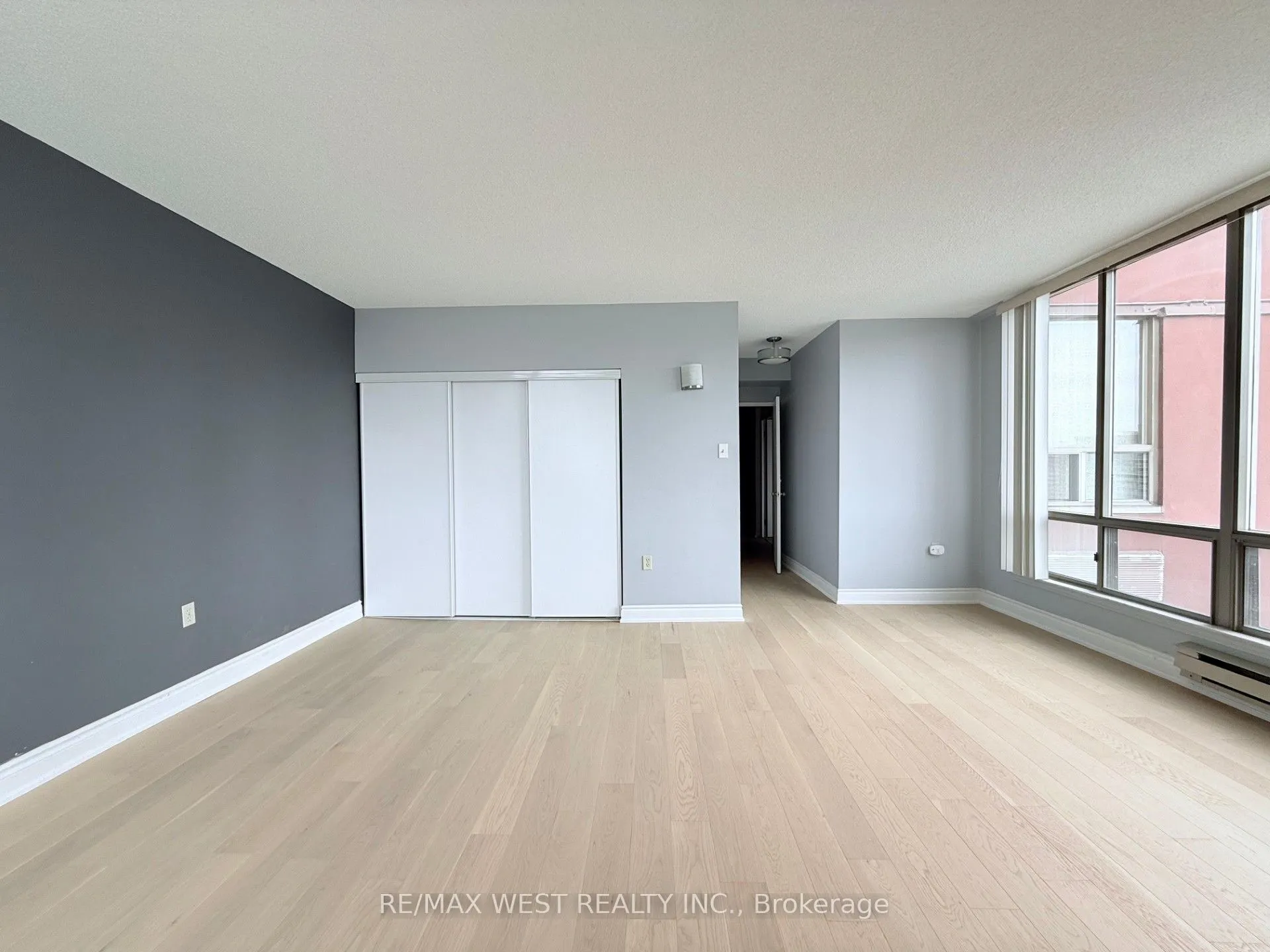 25 Fairview Road W, #UPH1