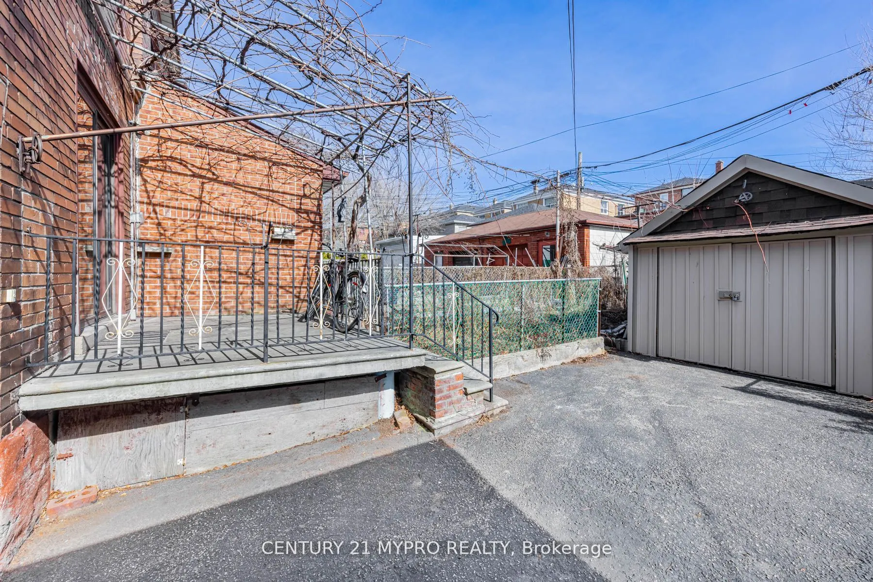 1943 Dufferin Street