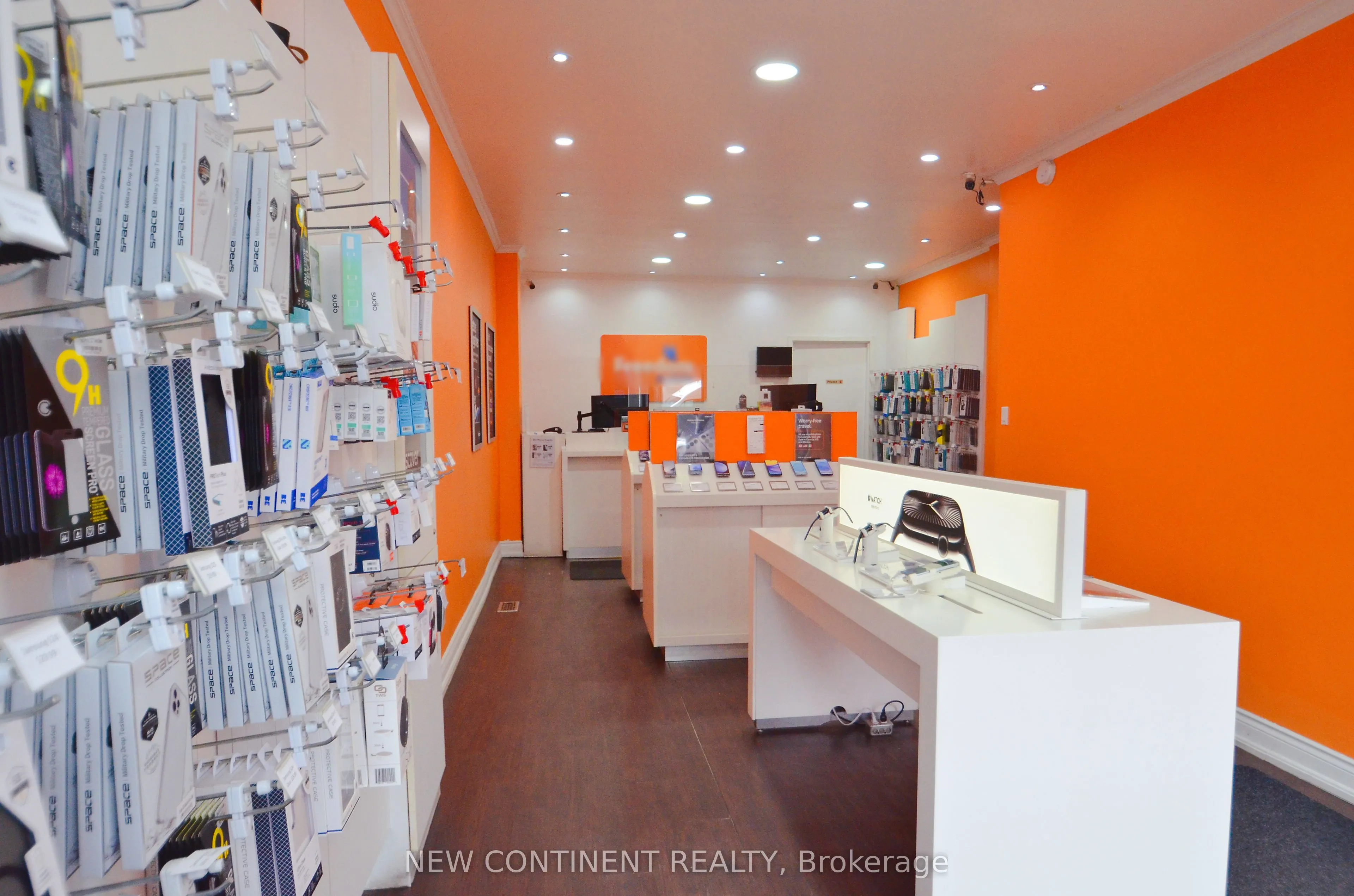 1454 Queen Street W