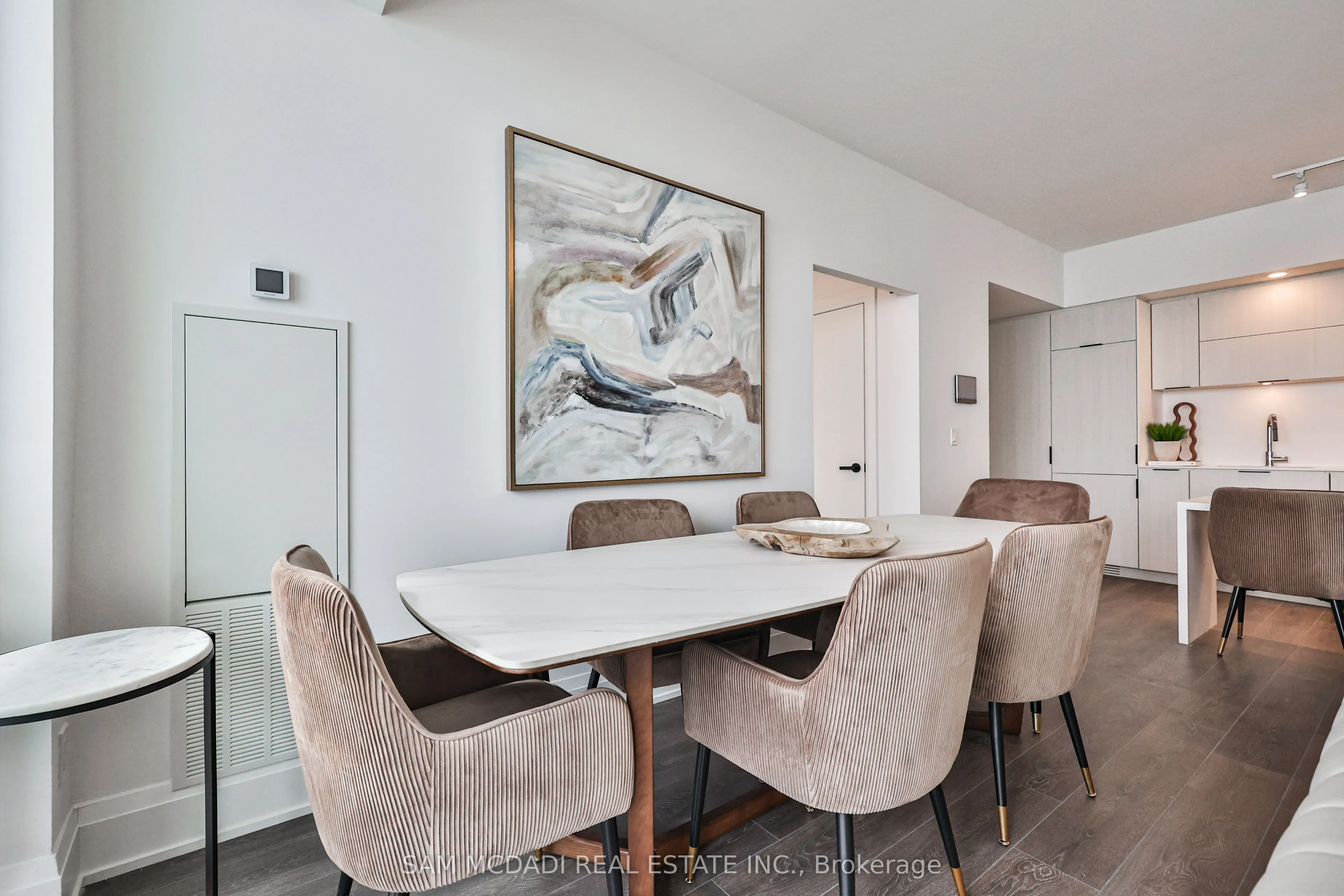 370 Martha Street, #2204