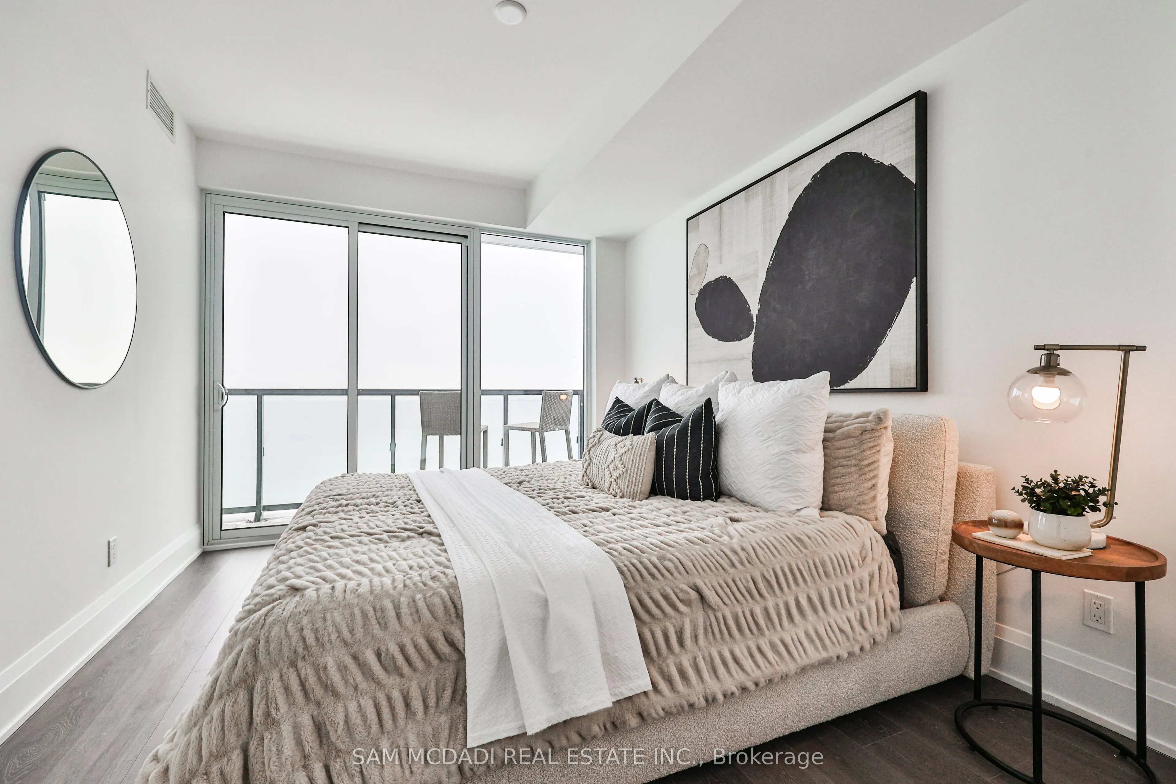 370 Martha Street, #2204