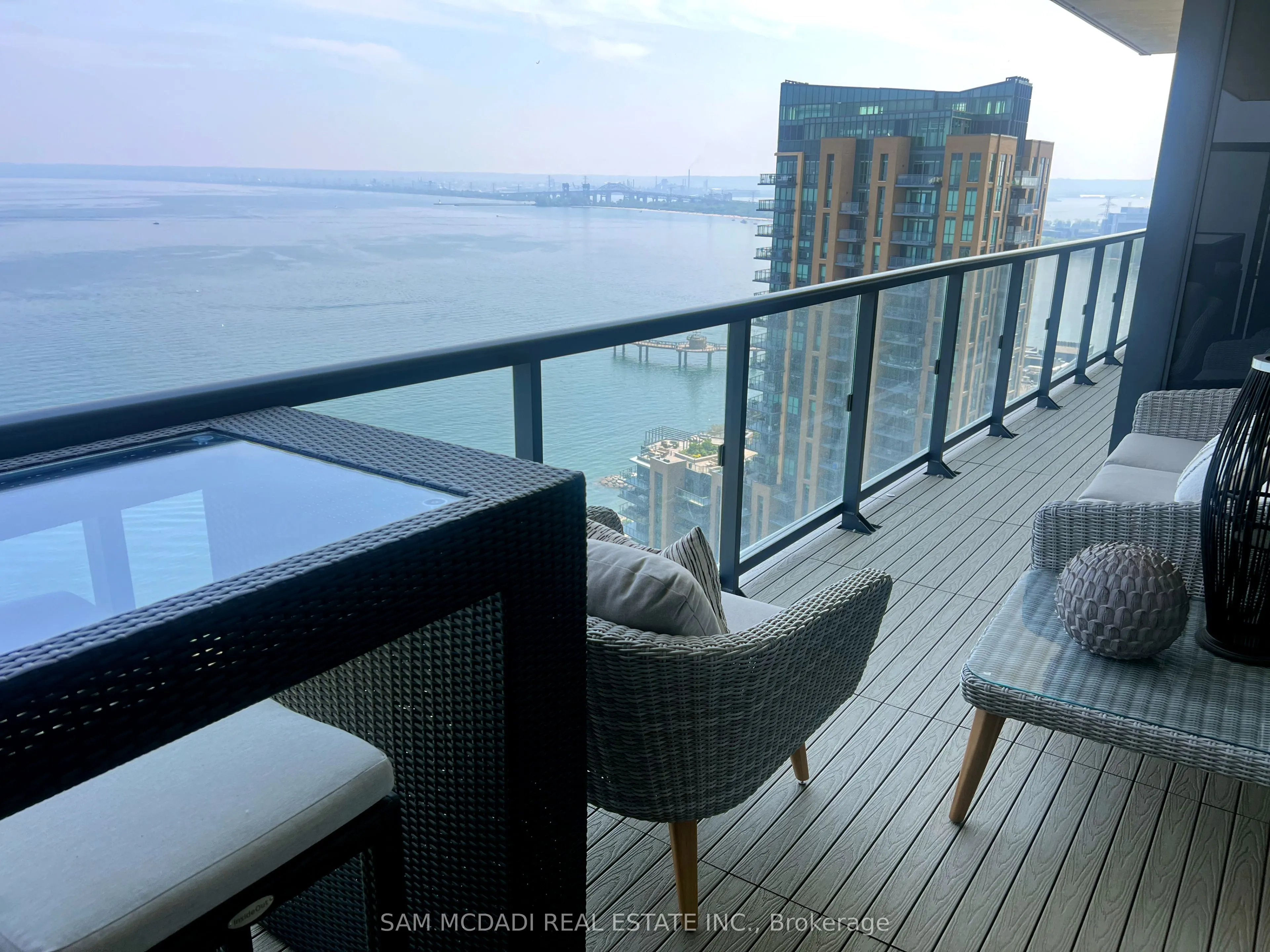 370 Martha Street, #2204