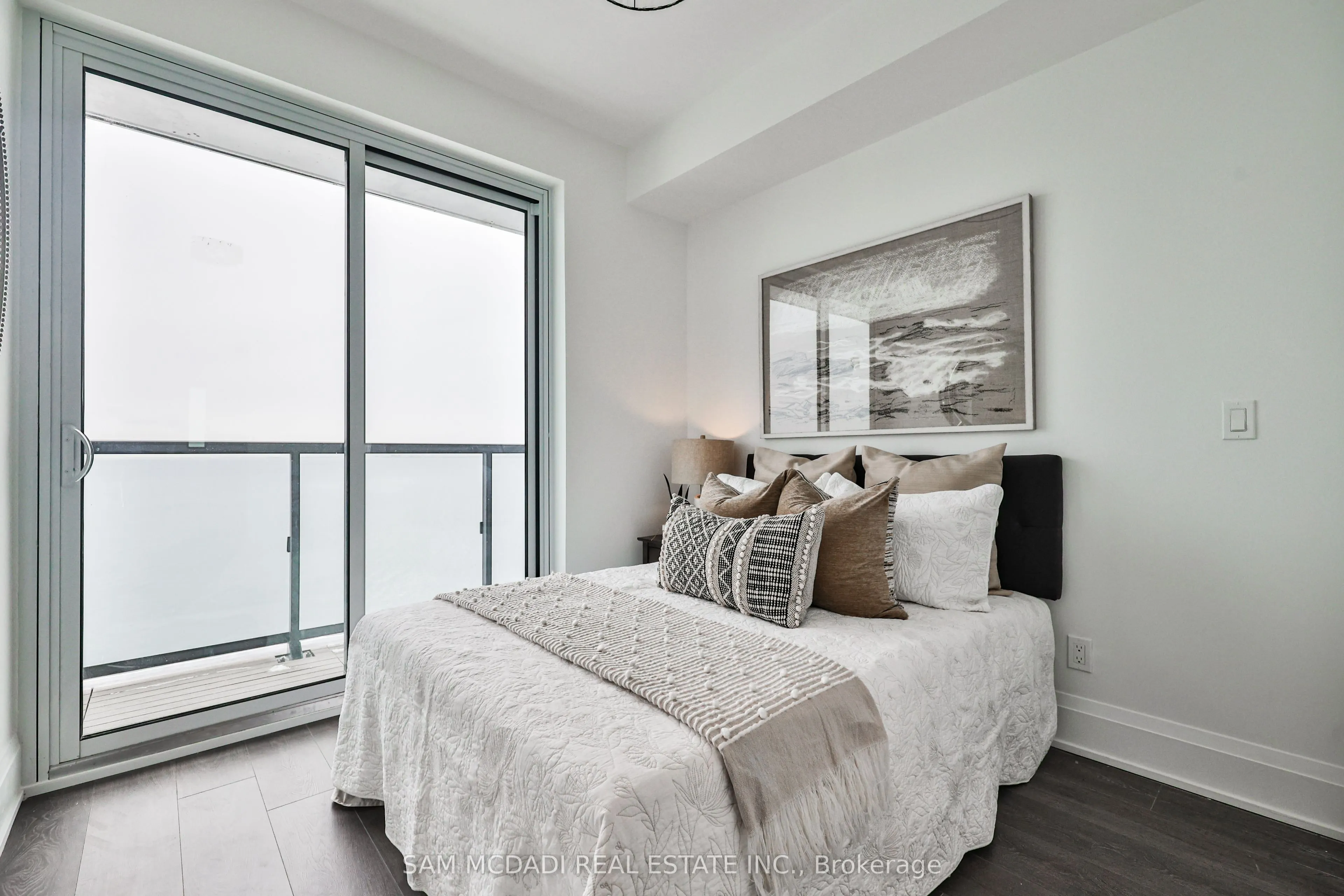 370 Martha Street, #2204