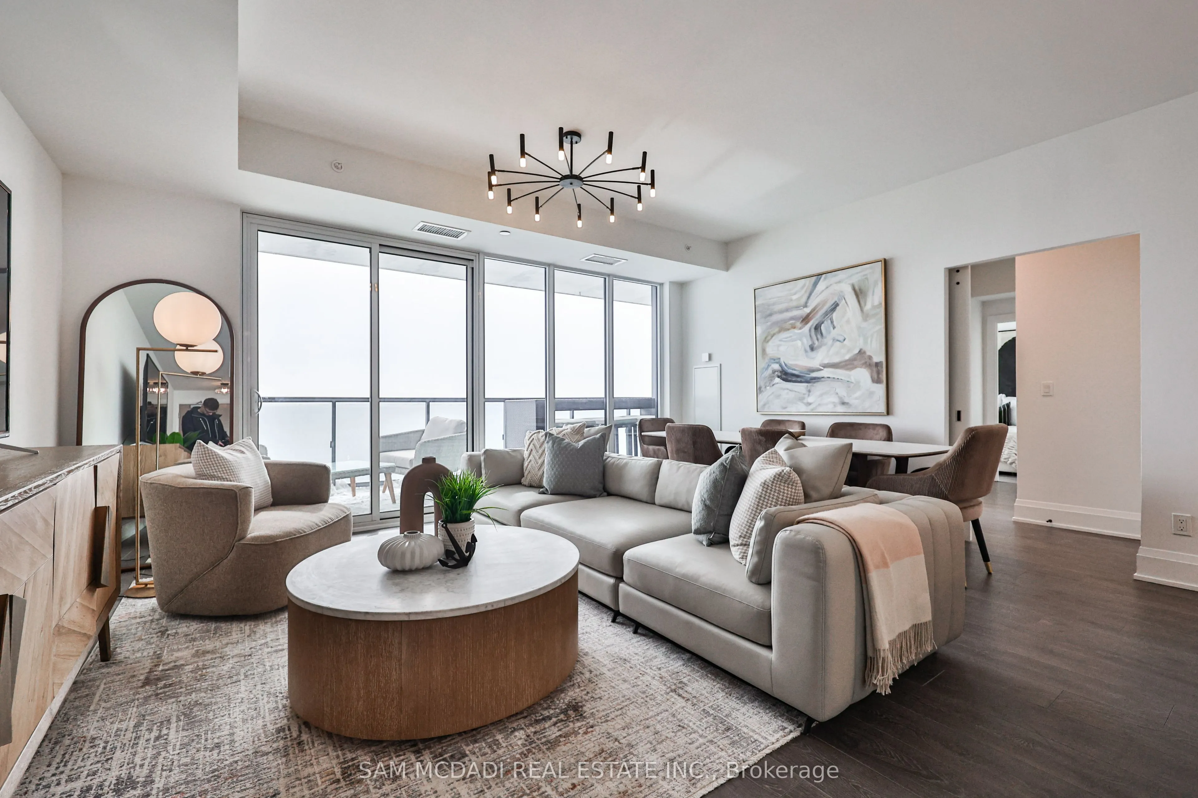 370 Martha Street, #2204