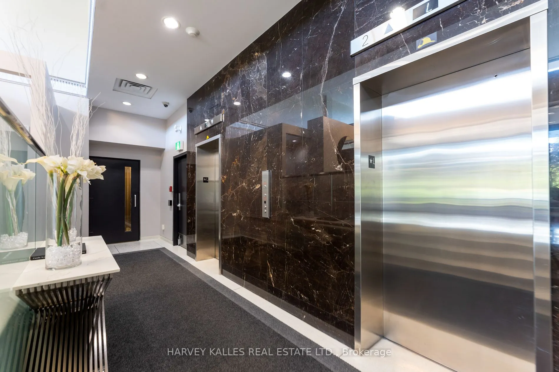 289 The Kingsway, #104
