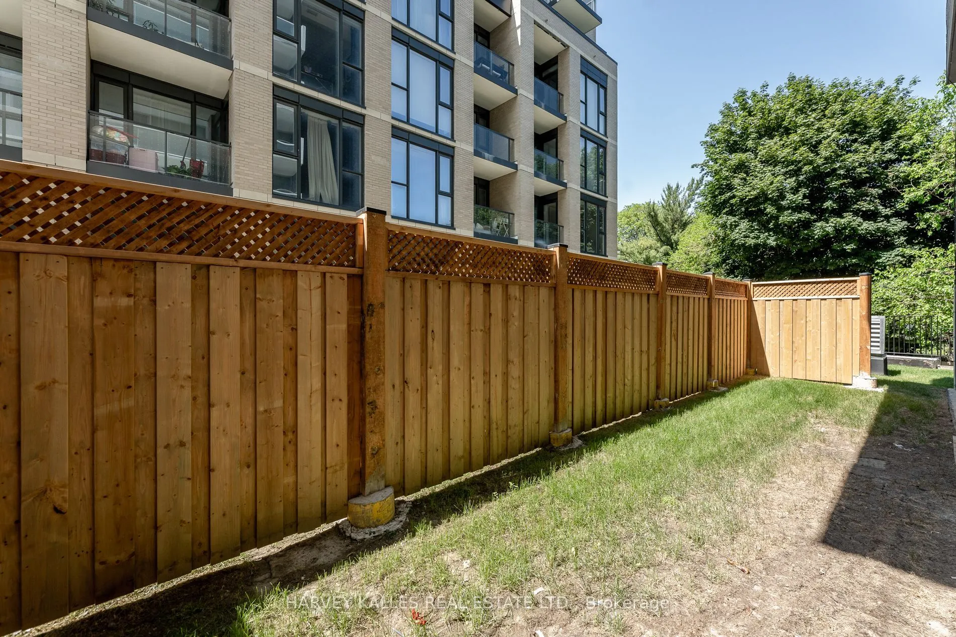 289 The Kingsway, #104