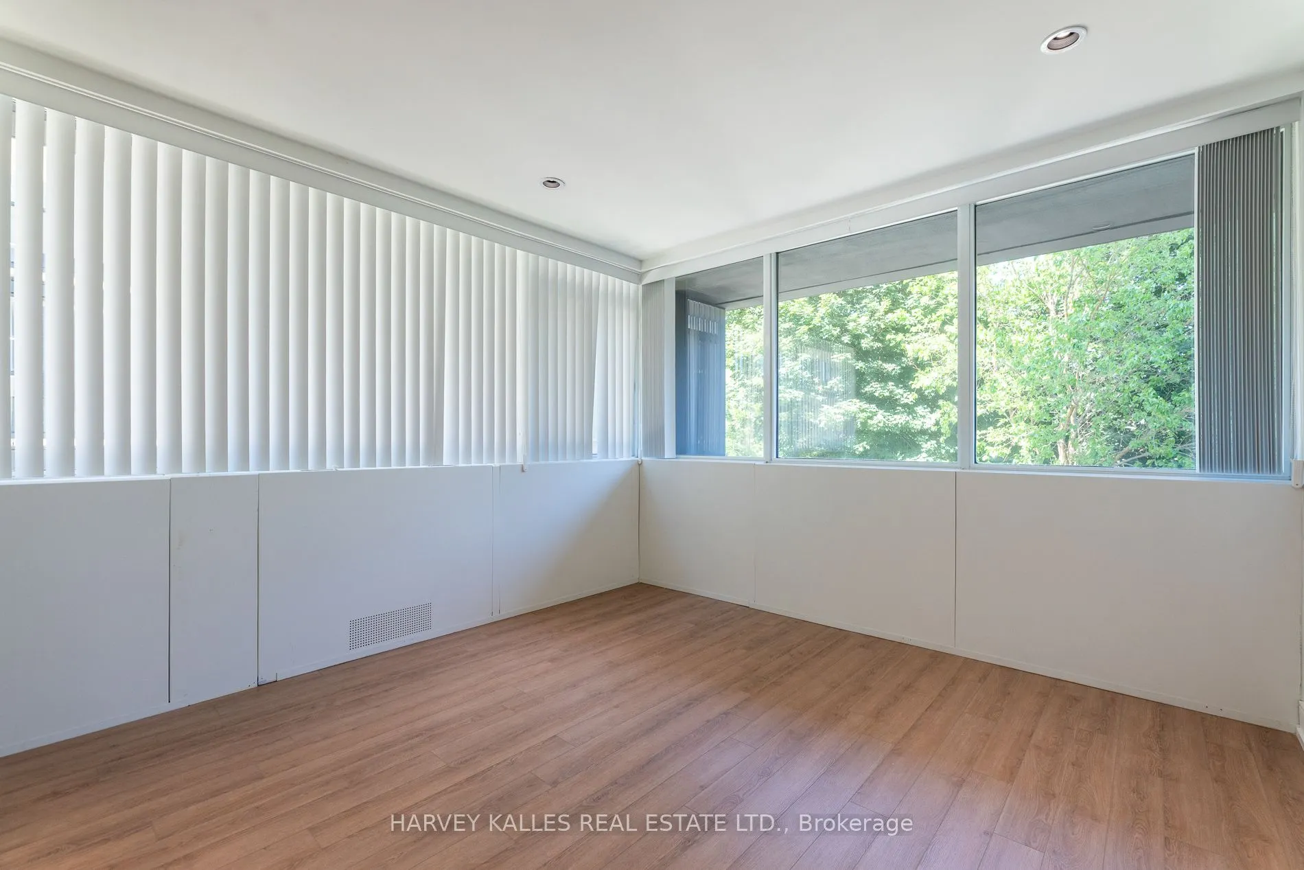 289 The Kingsway, #104