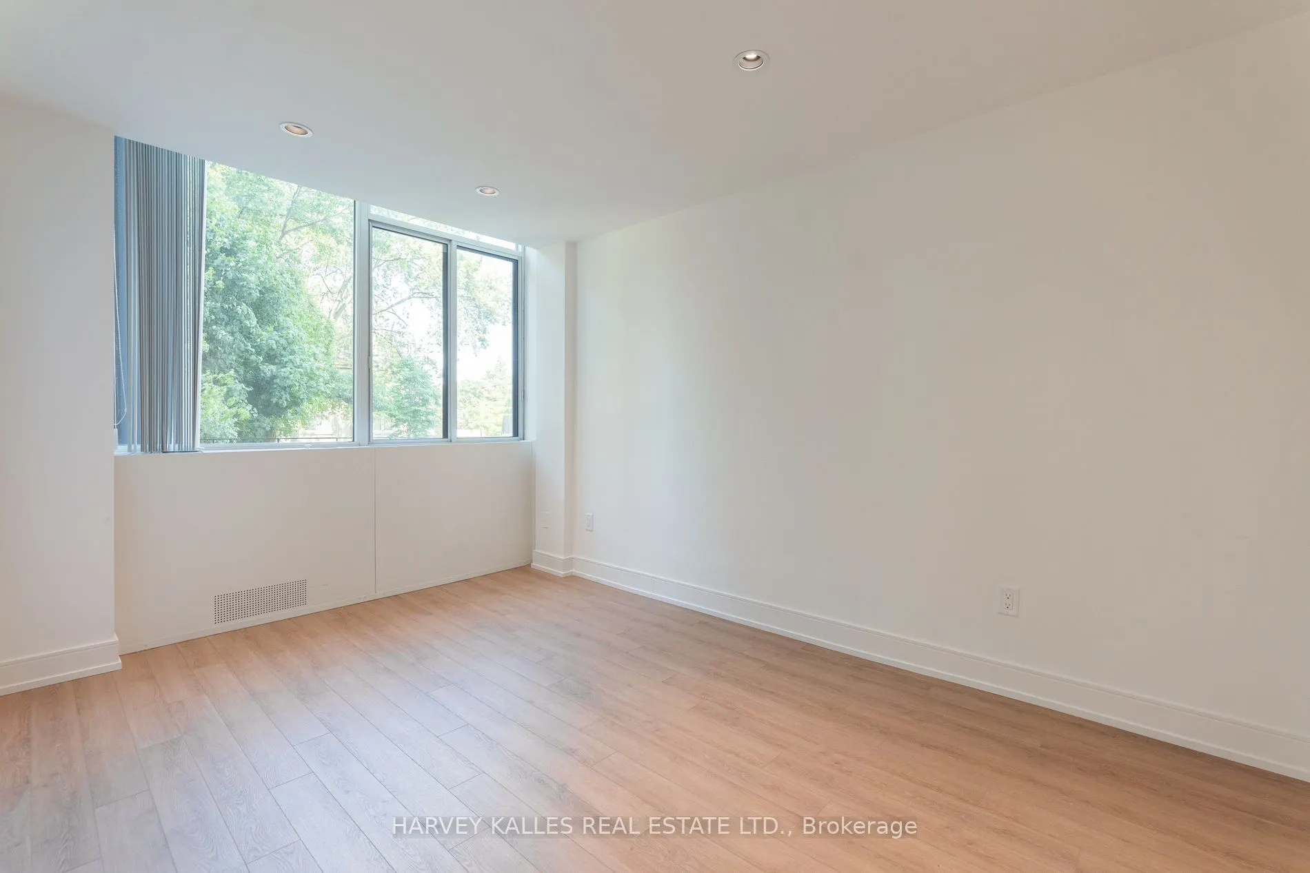 289 The Kingsway, #104