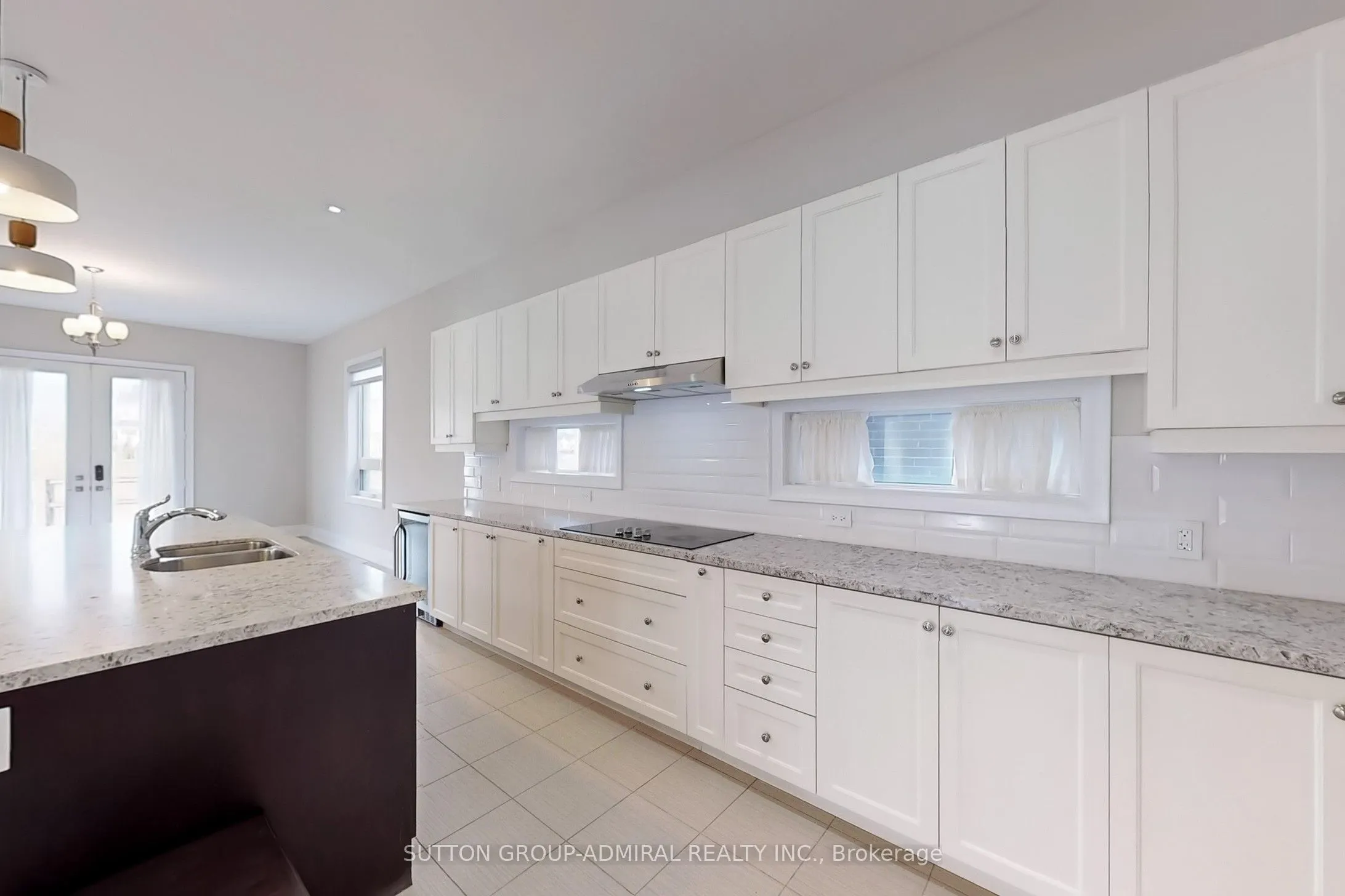 15 Settlers Field Road