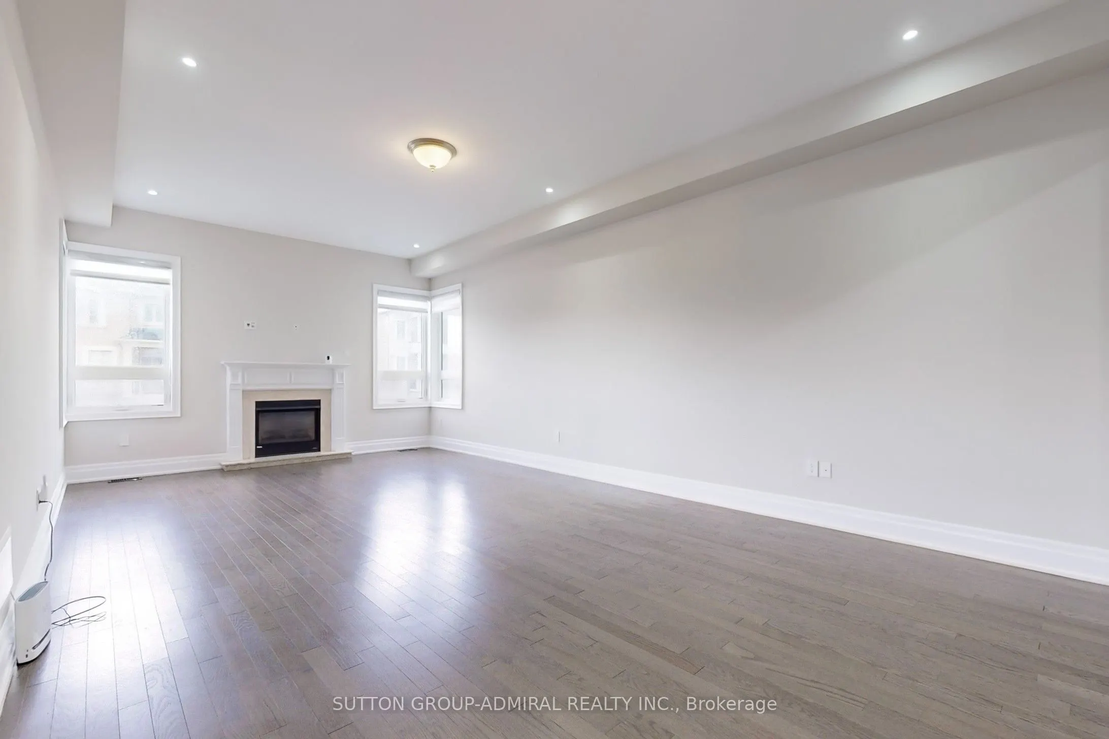 15 Settlers Field Road