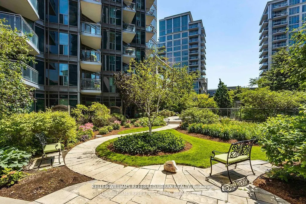 2121 Lake Shore Boulevard W, #213