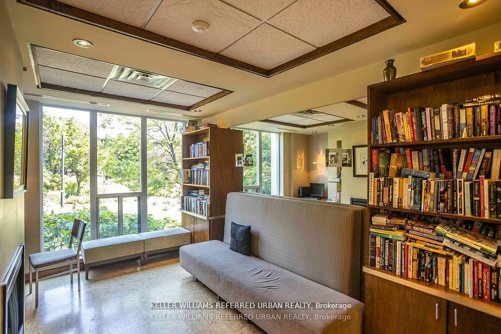 2121 Lake Shore Boulevard W, #213