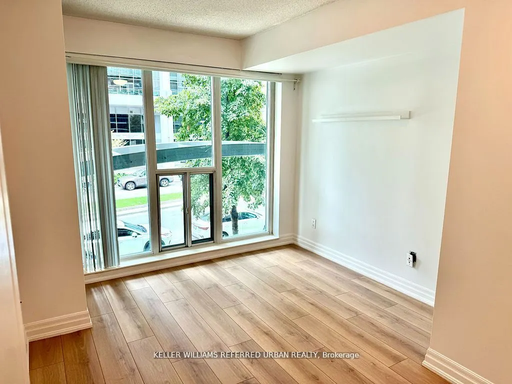 2121 Lake Shore Boulevard W, #213