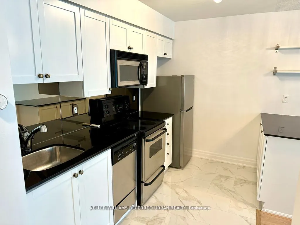 2121 Lake Shore Boulevard W, #213