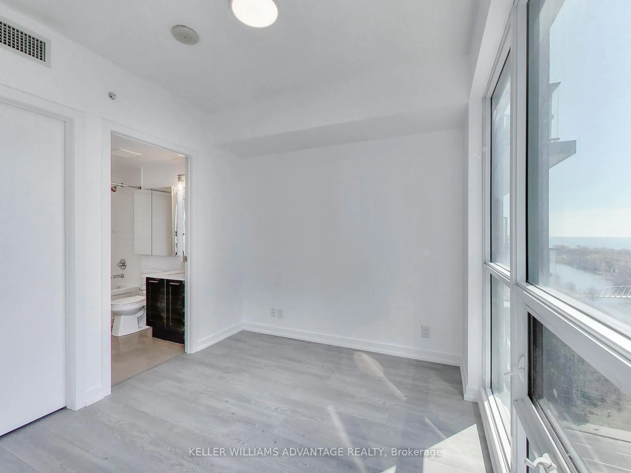 2200 Lake Shore Boulevard W, #1104