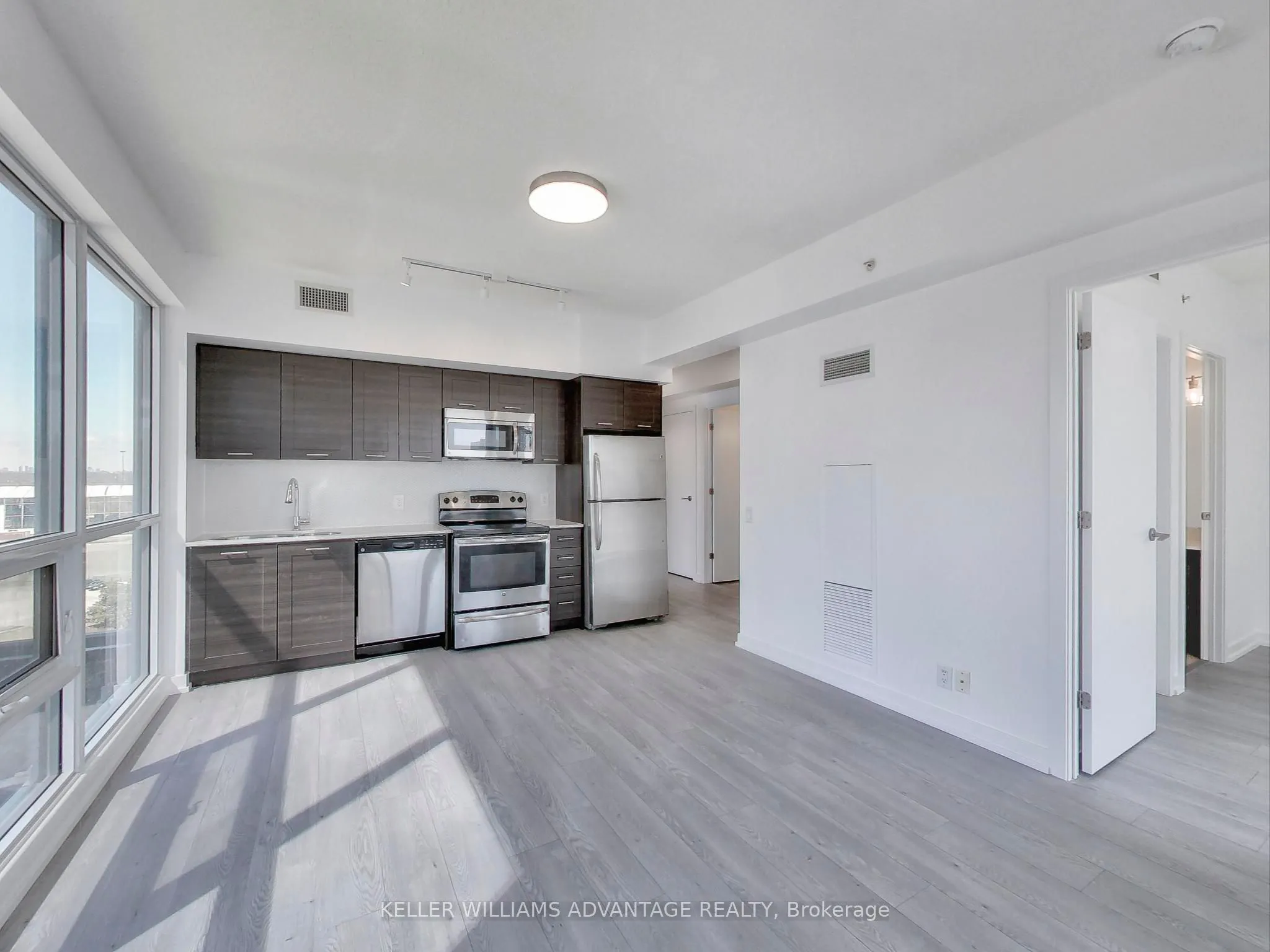 2200 Lake Shore Boulevard W, #1104