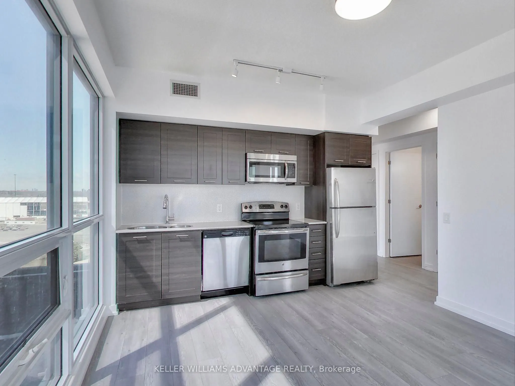 2200 Lake Shore Boulevard W, #1104