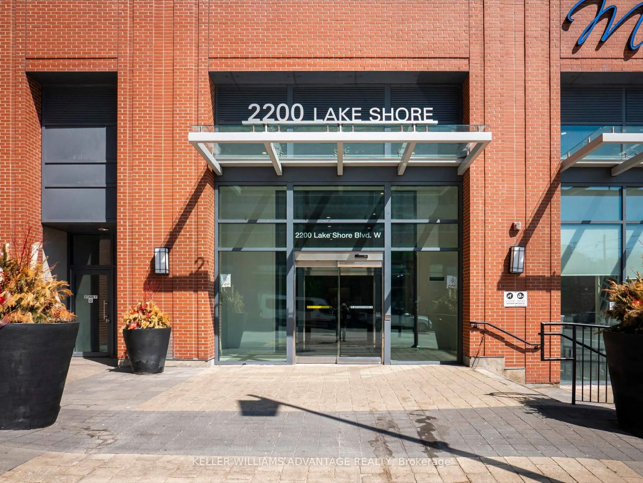 2200 Lake Shore Boulevard W, #1104