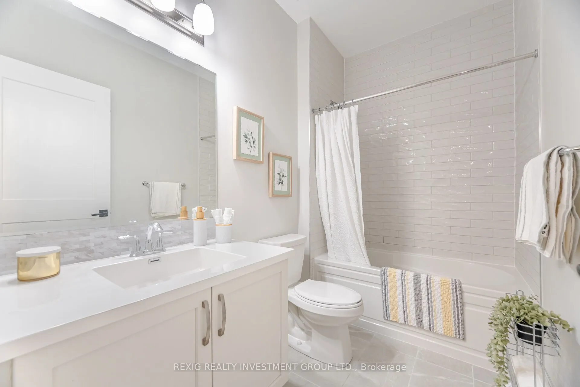 95 DUNDAS Street W, #613