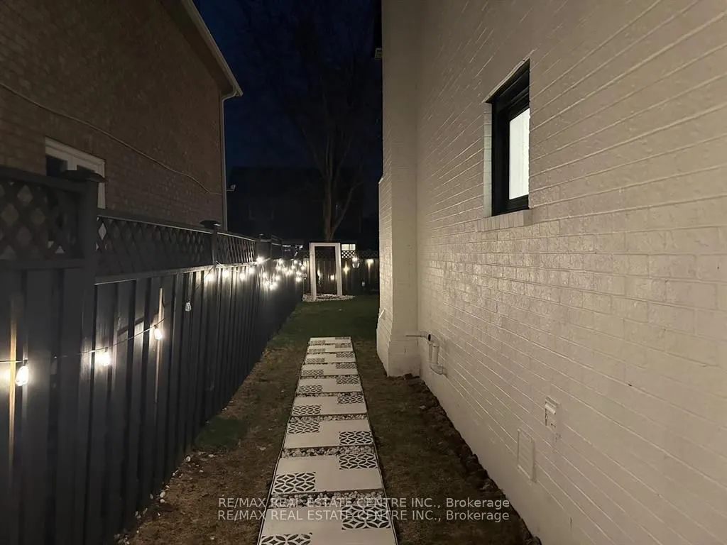 2666 Burnford Trail