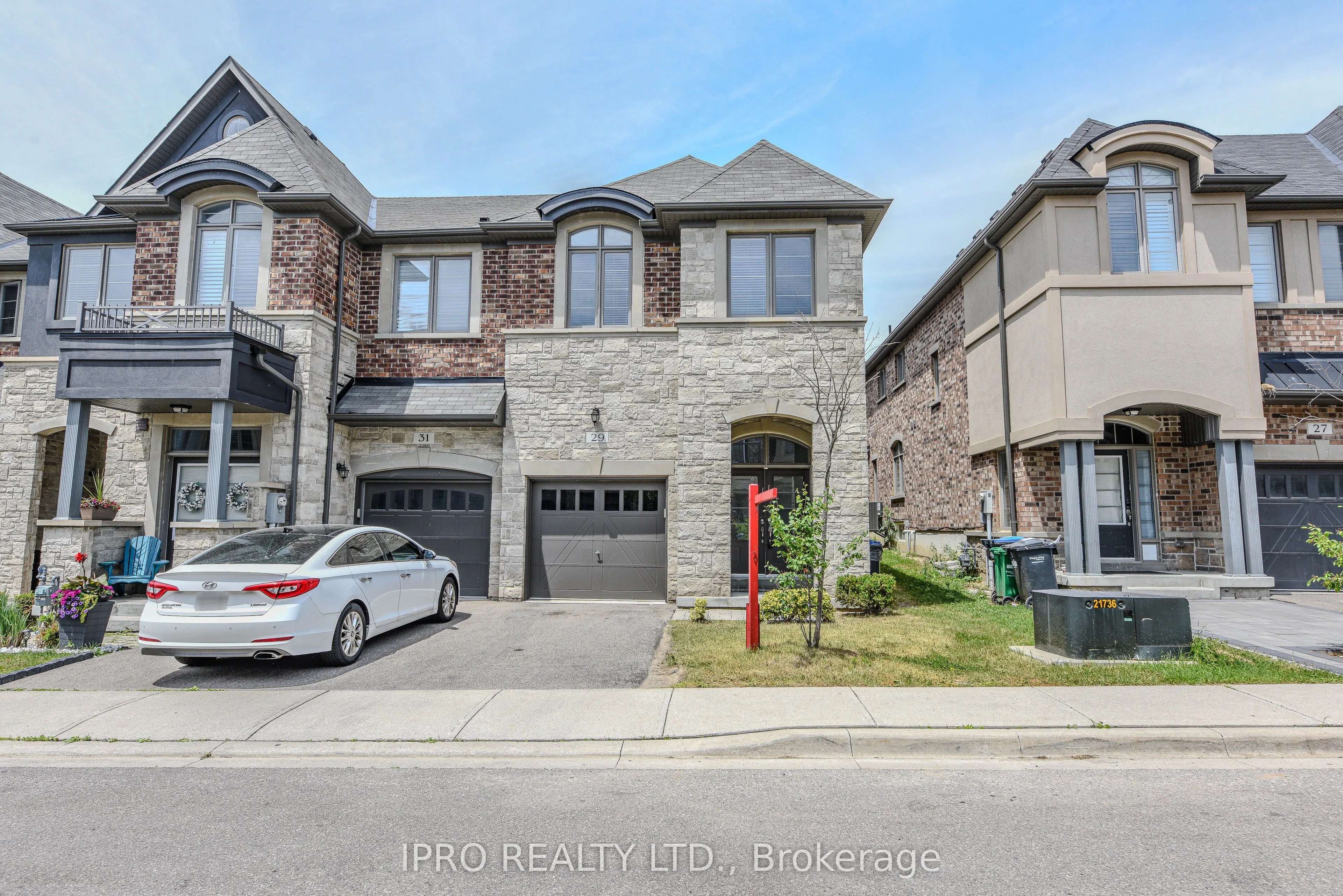 29 Gammon Crescent S