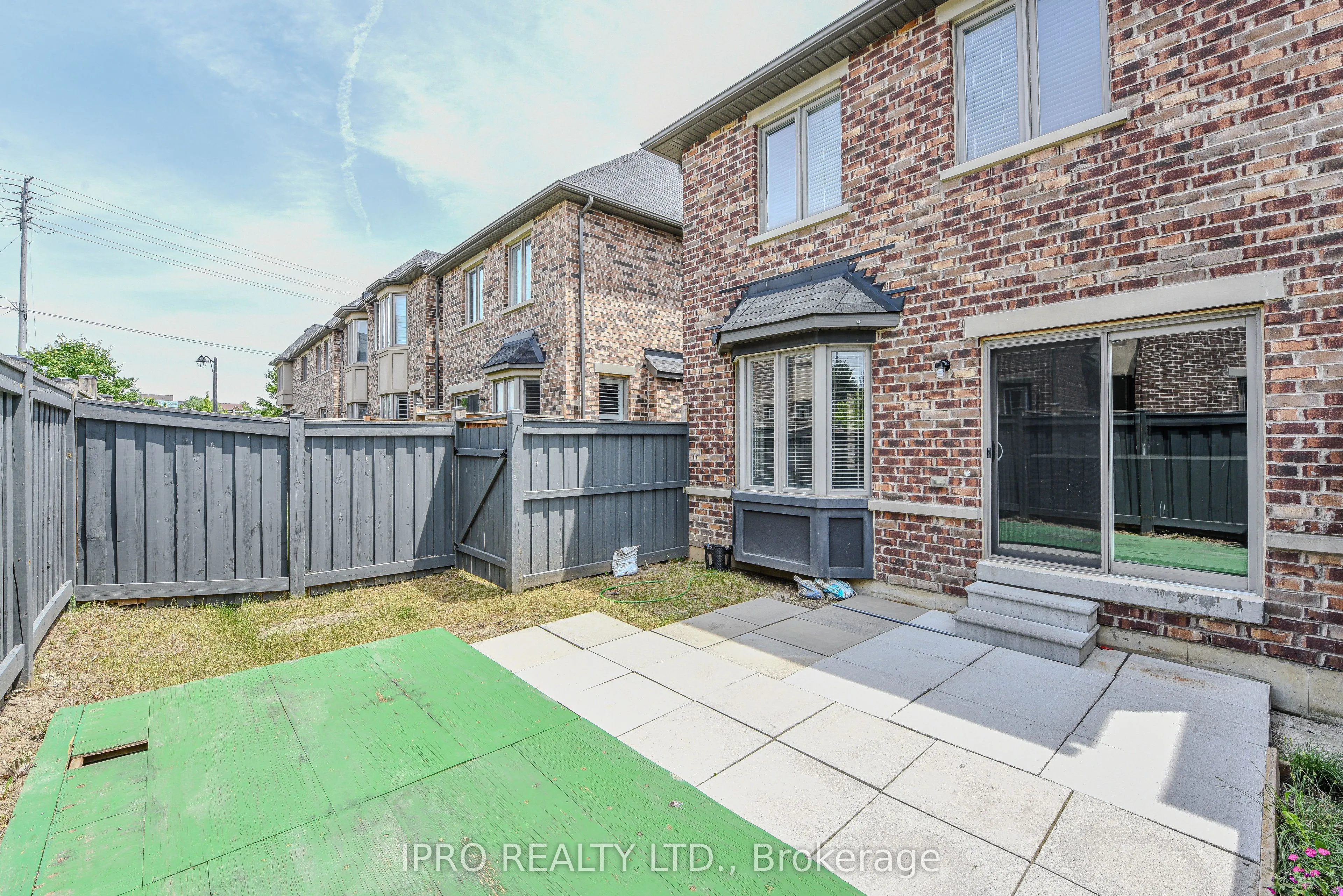 29 Gammon Crescent S