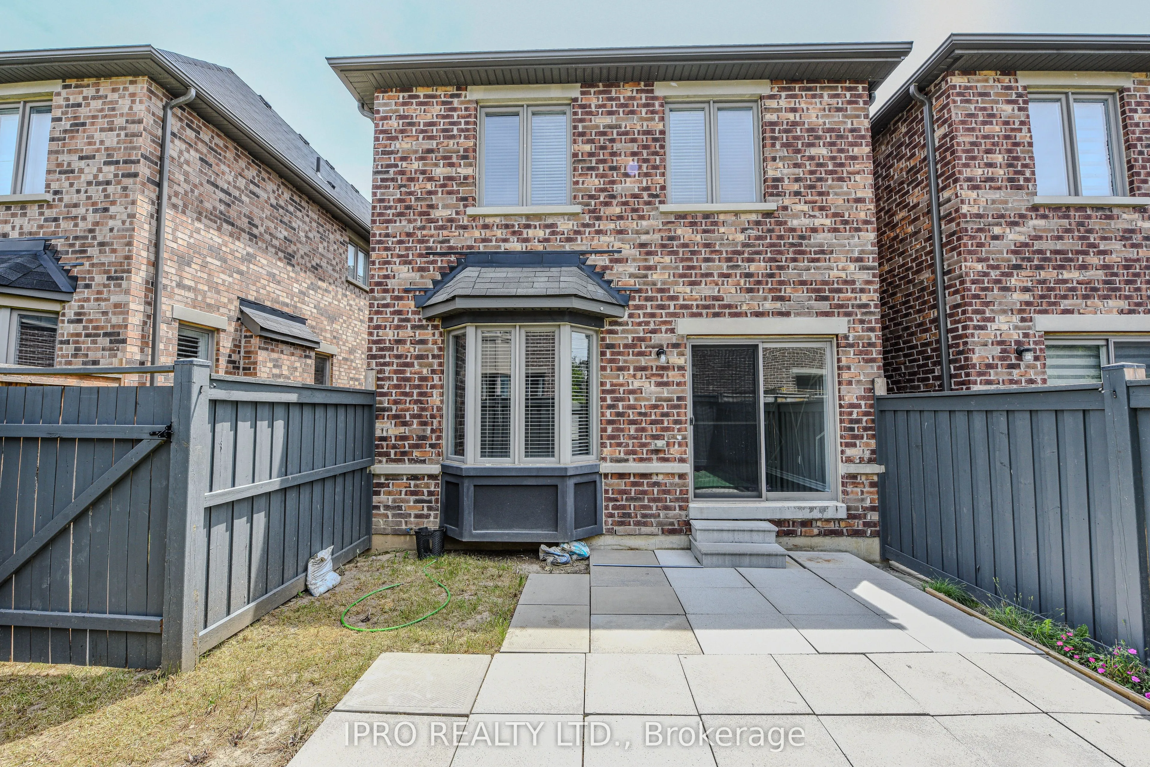 29 Gammon Crescent S