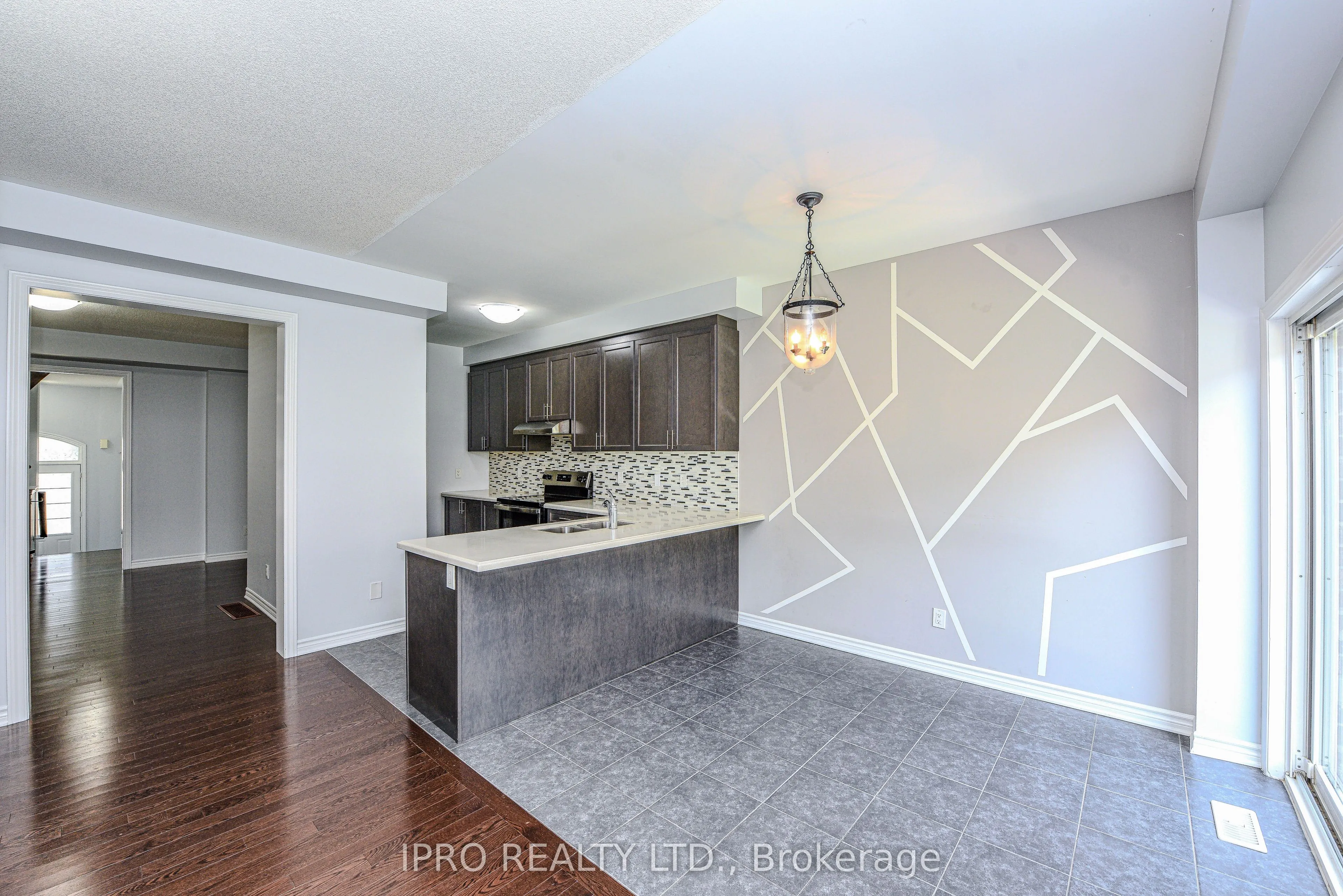 29 Gammon Crescent S