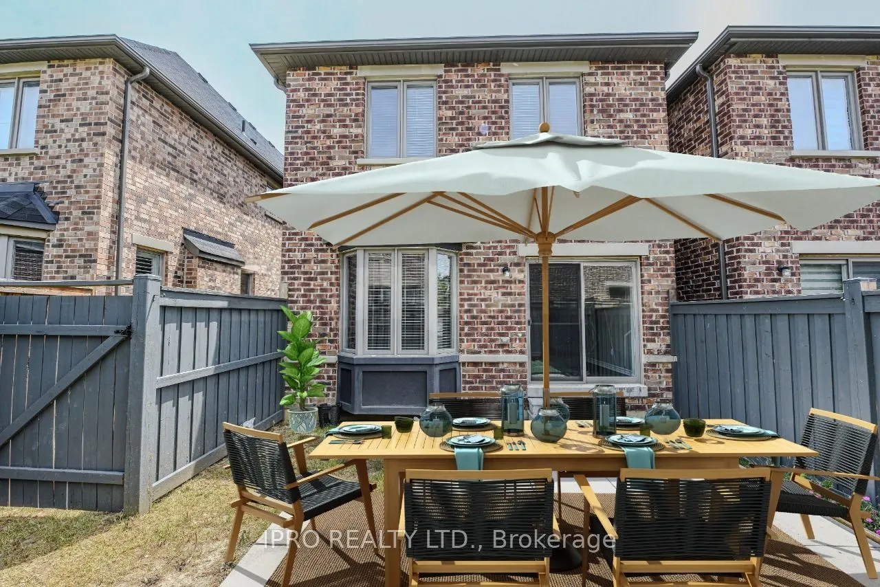 29 Gammon Crescent S