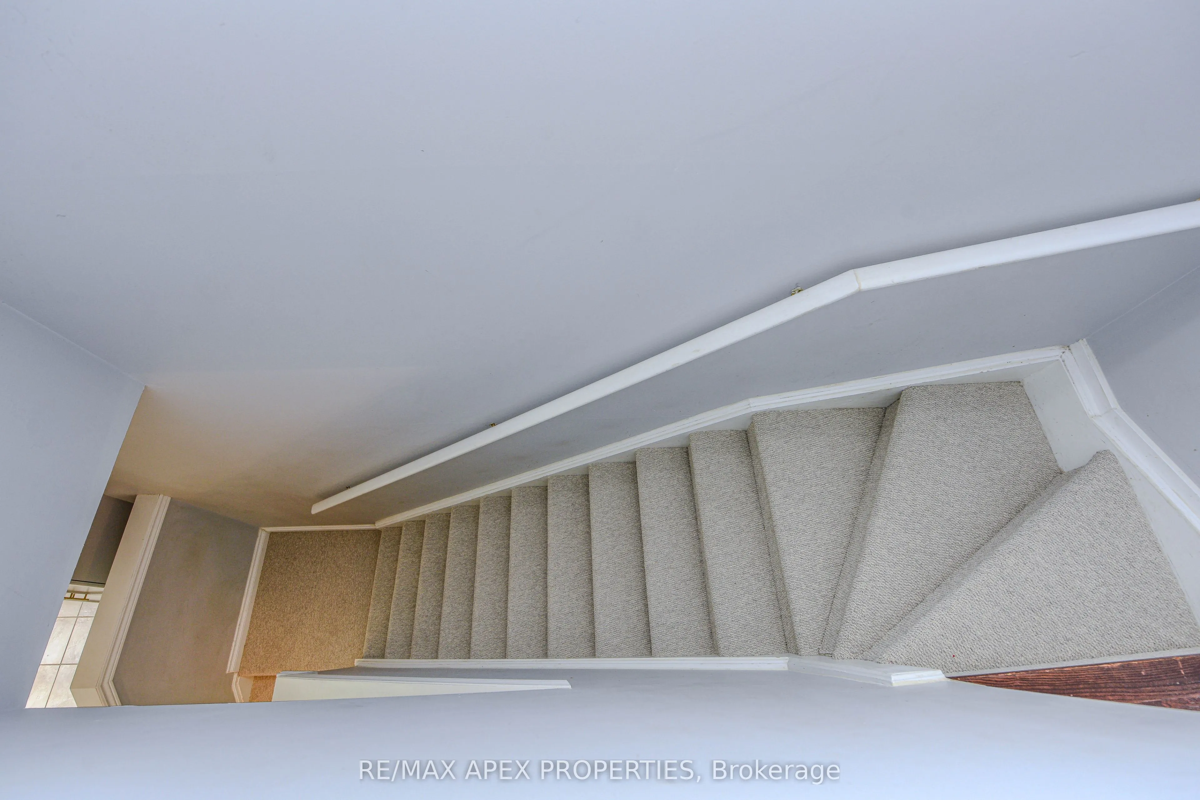 99 Piggott Mews