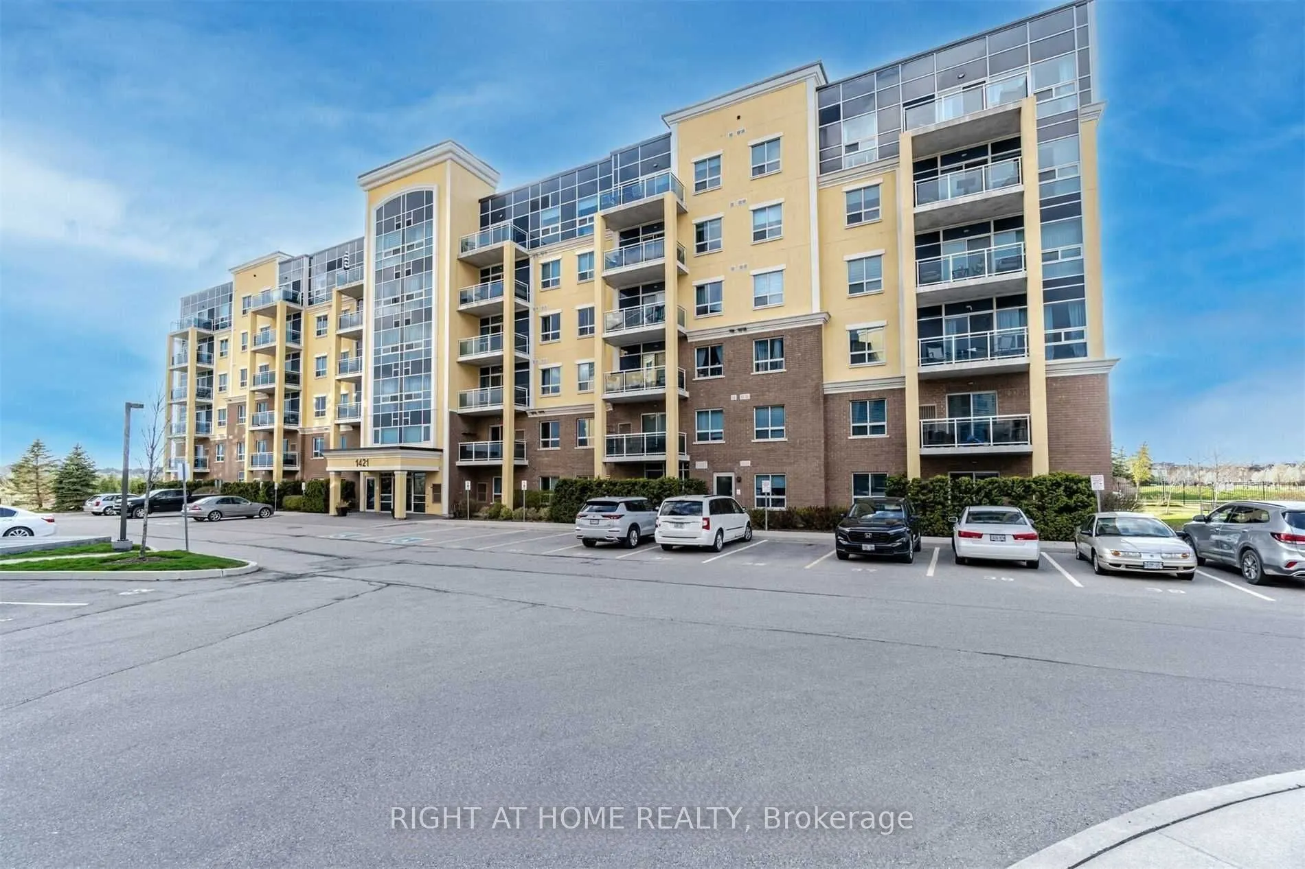 1421 Costigan Road, #512